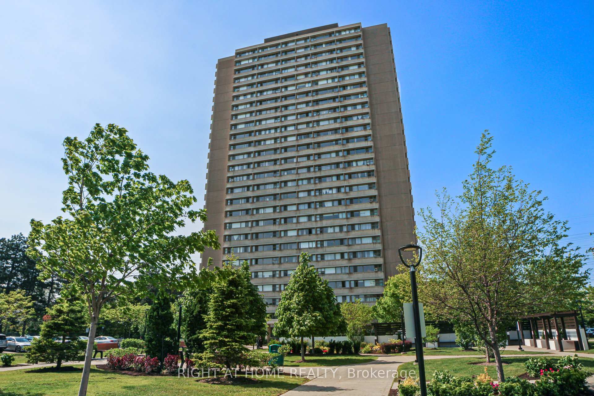 Photo 1 of Unit 1704, 735 Don Mills Road, Toronto, Flemingdon Park — HOMEH
