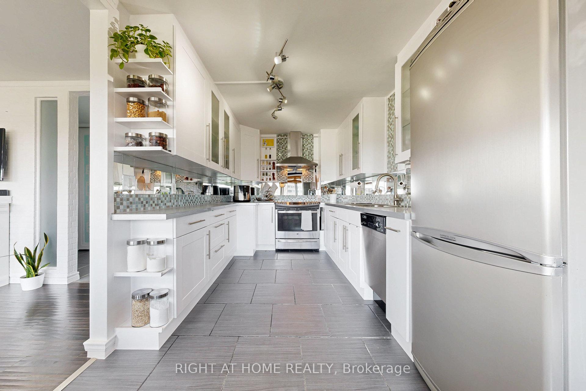 Photo 15 of Unit 1704, 735 Don Mills Road, Toronto, Flemingdon Park — HOMEH