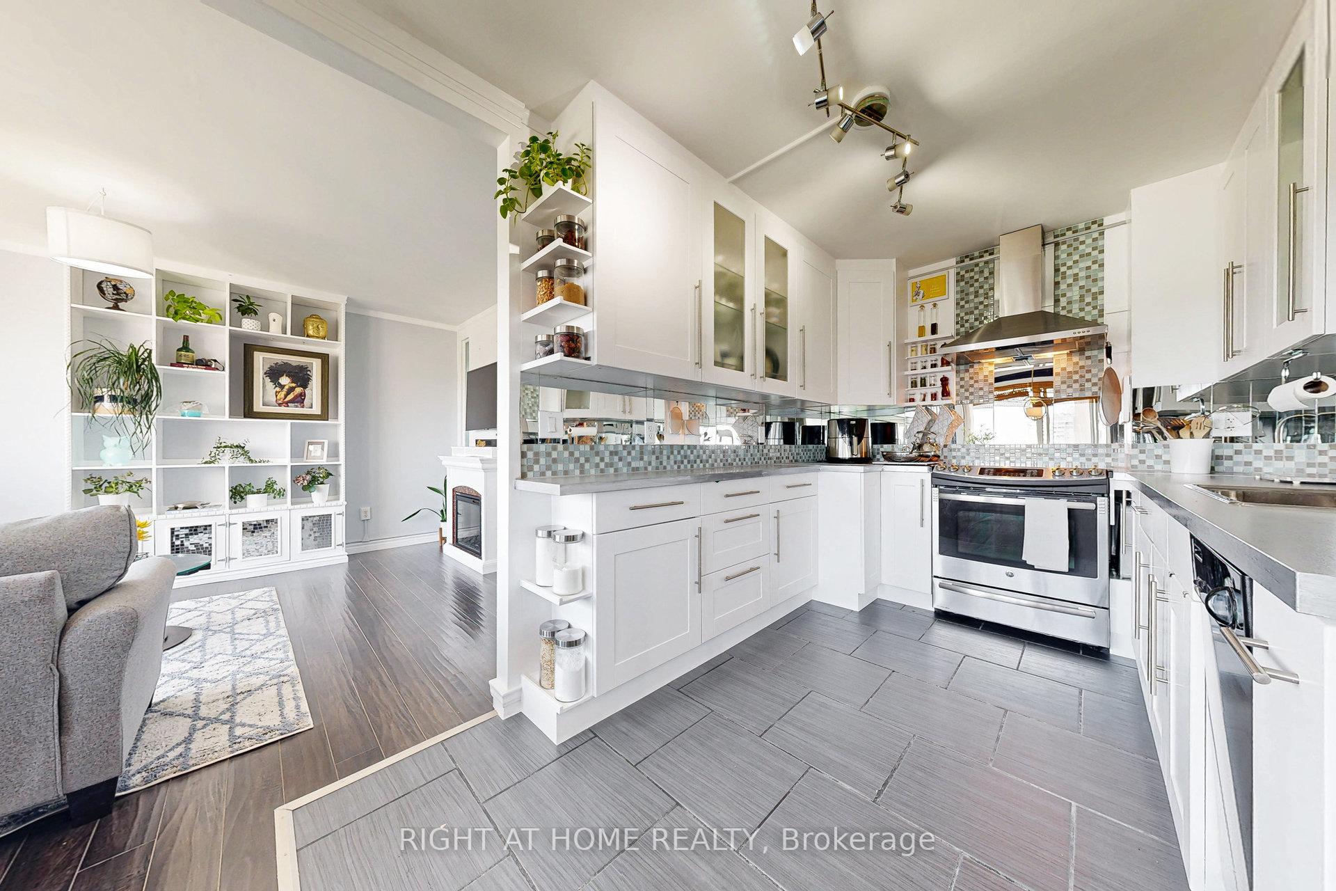 Photo 17 of Unit 1704, 735 Don Mills Road, Toronto, Flemingdon Park — HOMEH