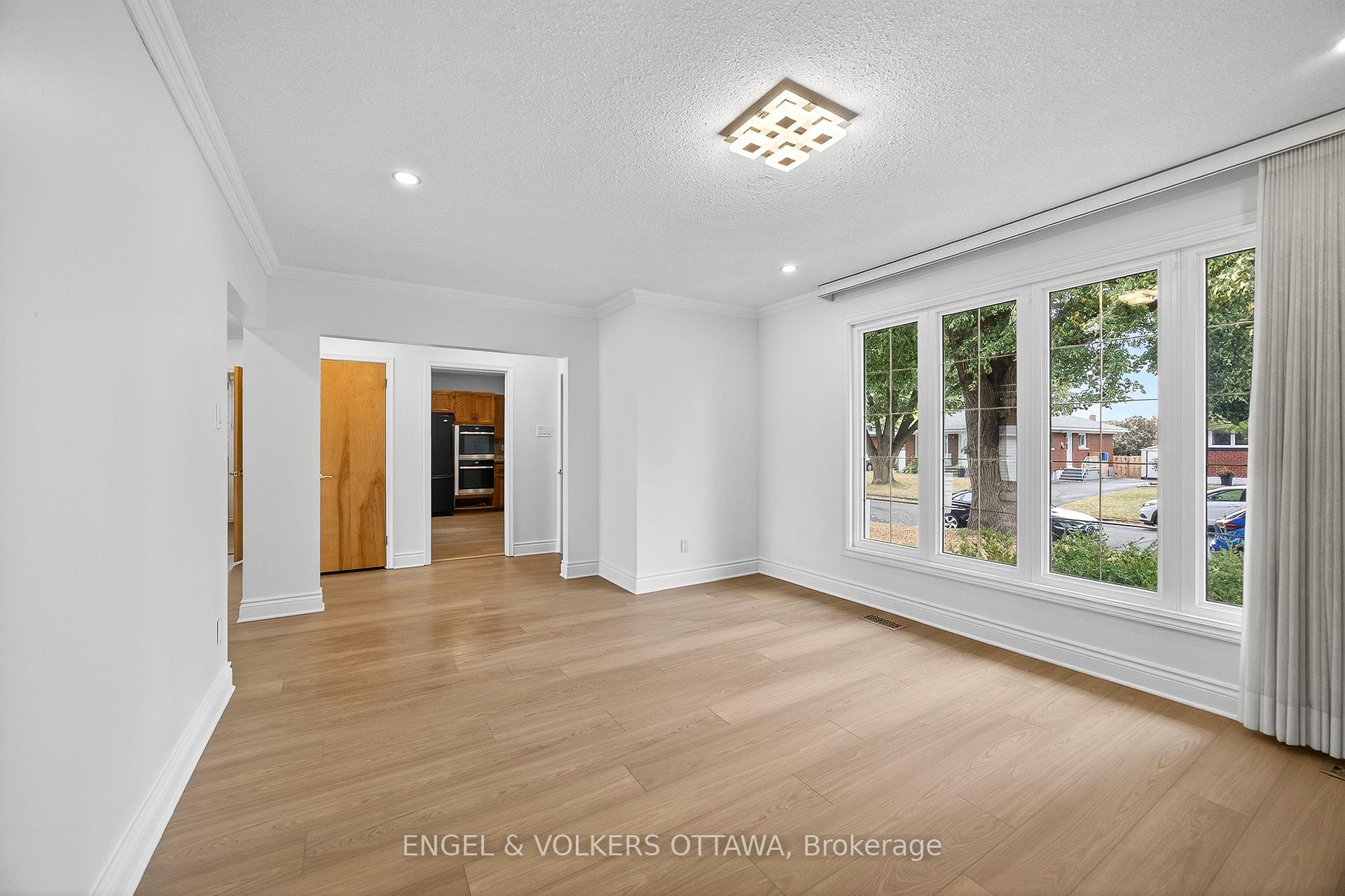 Photo 14 of 723 Halstead Street, Ottawa, Elmvale Acres — HOMEH