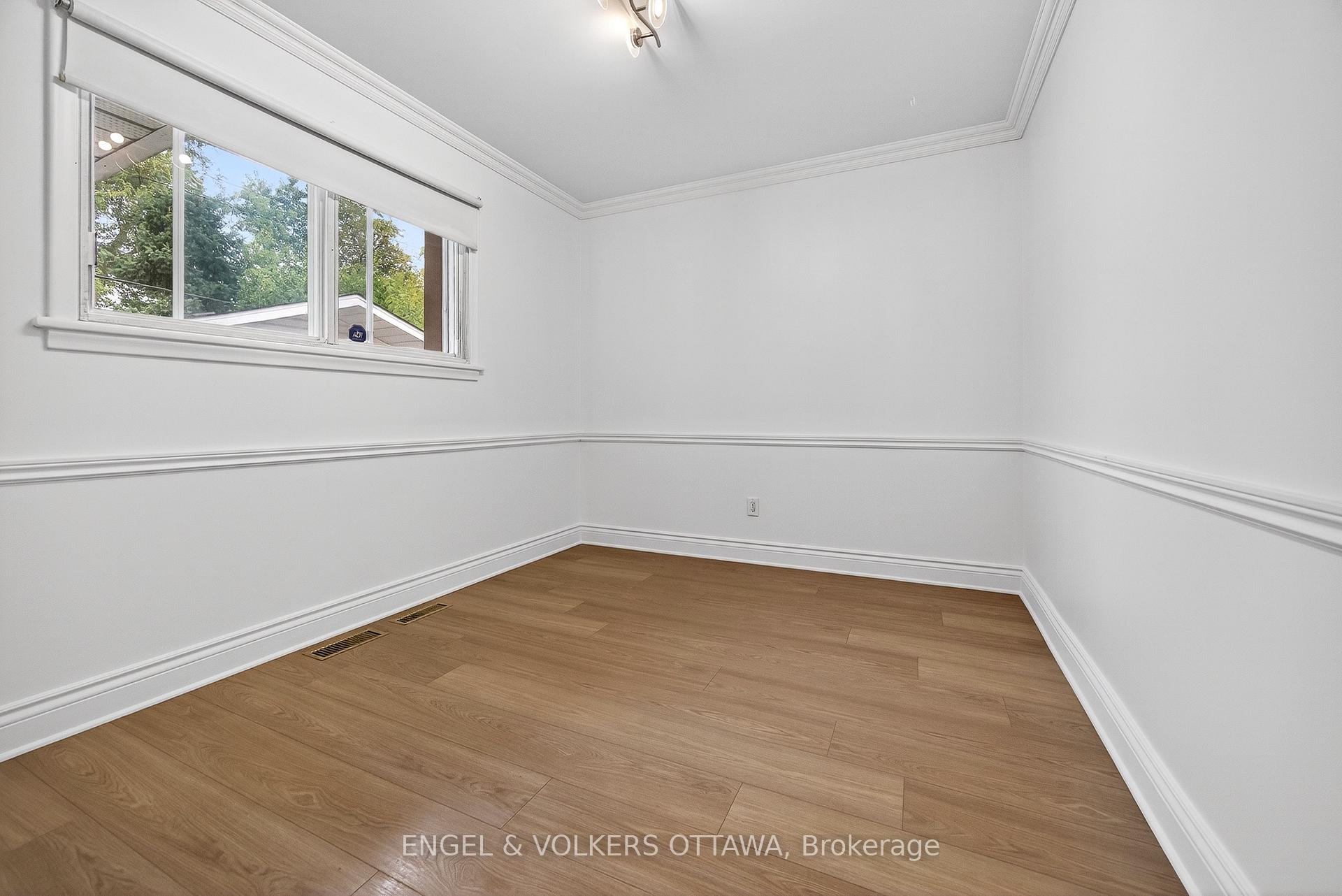 Photo 20 of 723 Halstead Street, Ottawa, Elmvale Acres — HOMEH