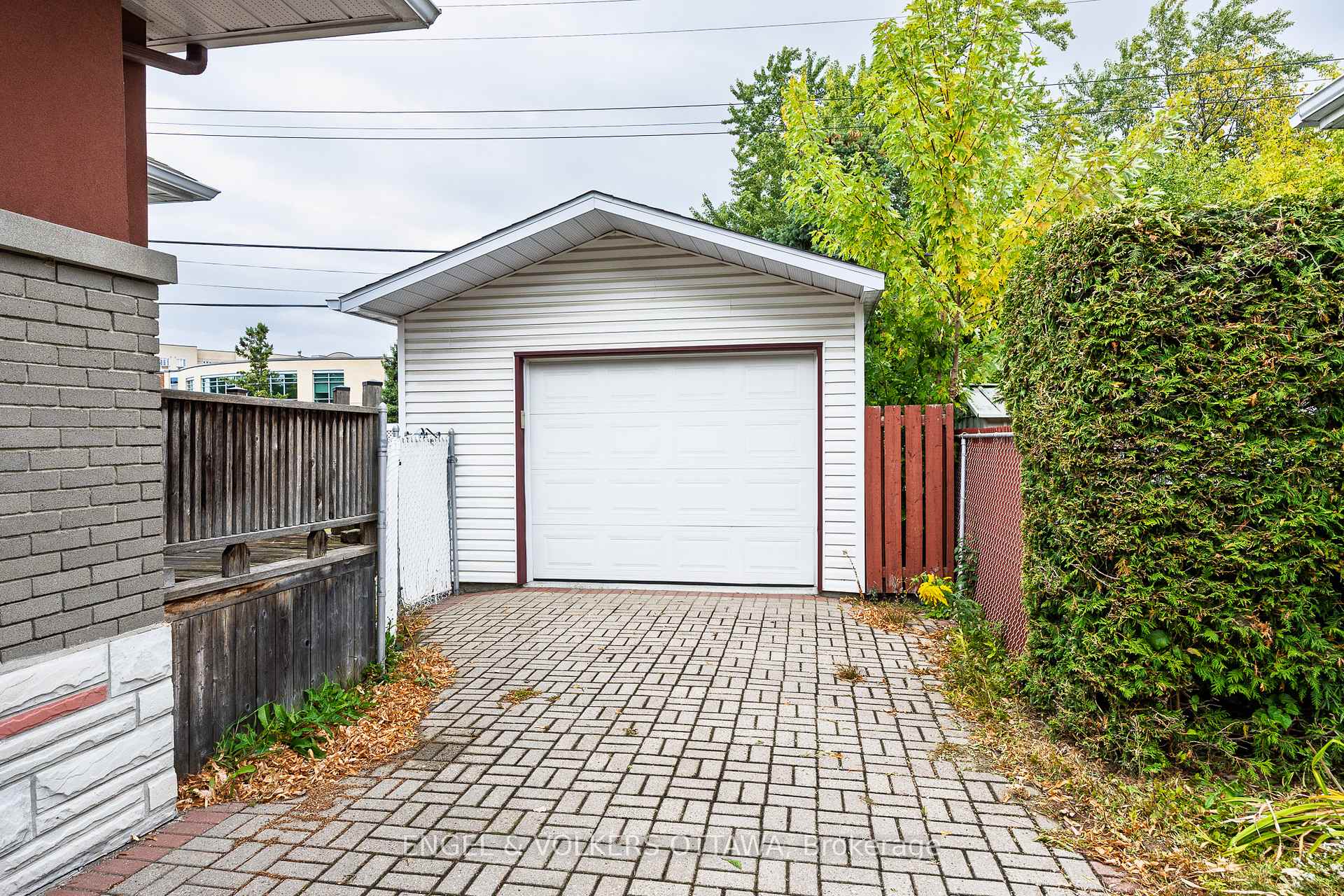 Photo 34 of 723 Halstead Street, Ottawa, Elmvale Acres — HOMEH