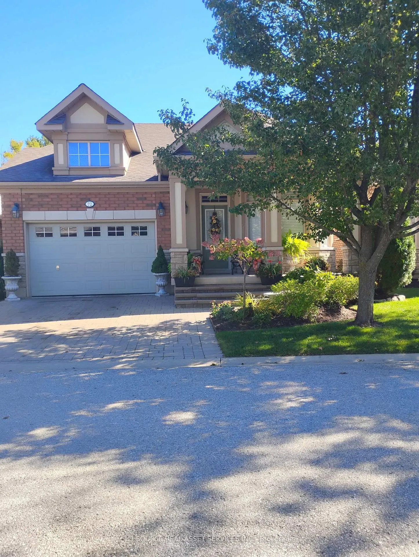 Photo 1 of 72 Tuscany Grande, New Tecumseth, Rural New Tecumseth — HOMEH