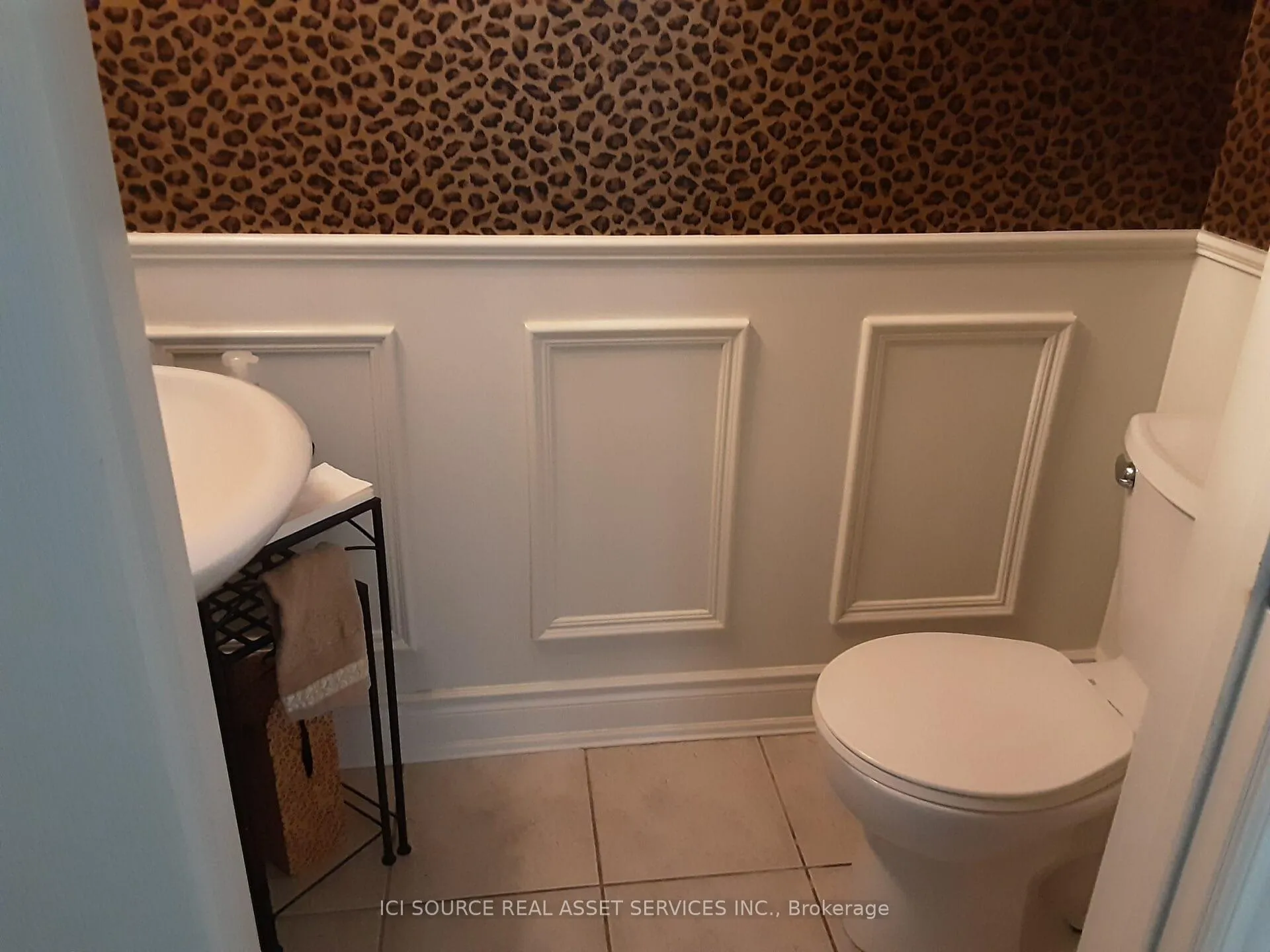 Photo 3 of 72 Tuscany Grande, New Tecumseth, Rural New Tecumseth — HOMEH