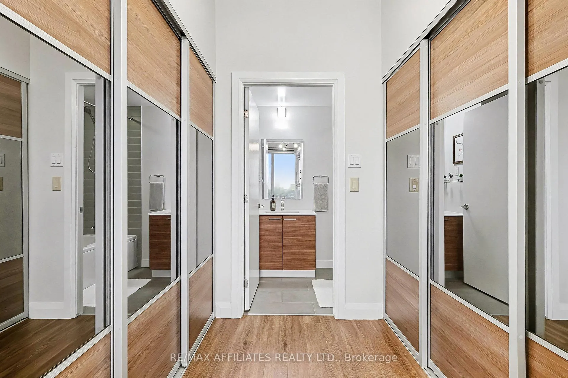 Photo 20 of Unit 710, 354 Gladstone Avenue, Ottawa, Ottawa Centre — HOMEH