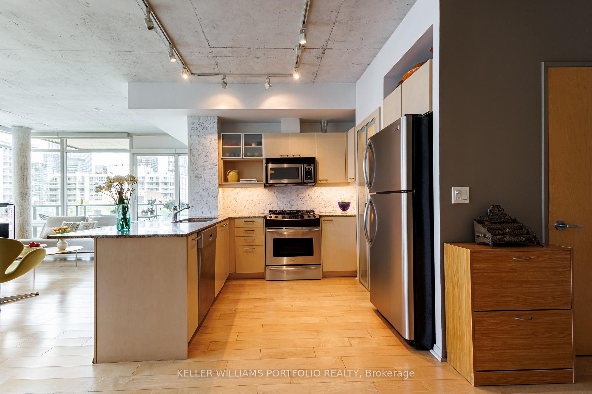 Photo 12 of Unit 1201, 333 Adelaide Street E, Toronto, Moss Park — HOMEH