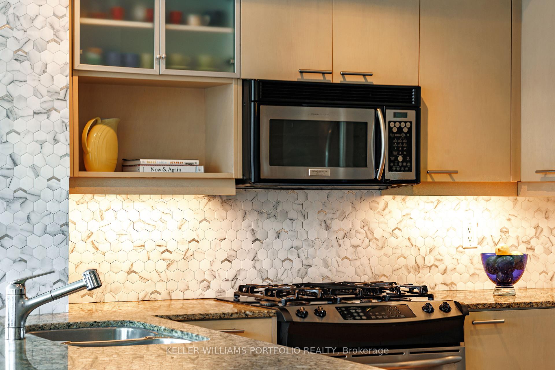 Photo 14 of Unit 1201, 333 Adelaide Street E, Toronto, Moss Park — HOMEH