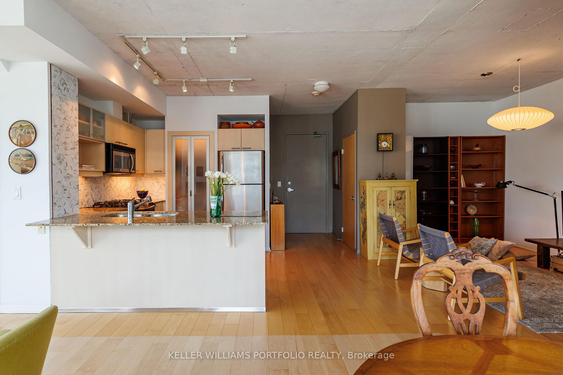 Photo 16 of Unit 1201, 333 Adelaide Street E, Toronto, Moss Park — HOMEH