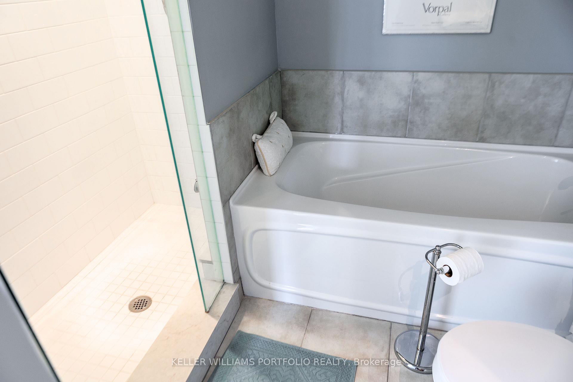 Photo 31 of Unit 1201, 333 Adelaide Street E, Toronto, Moss Park — HOMEH