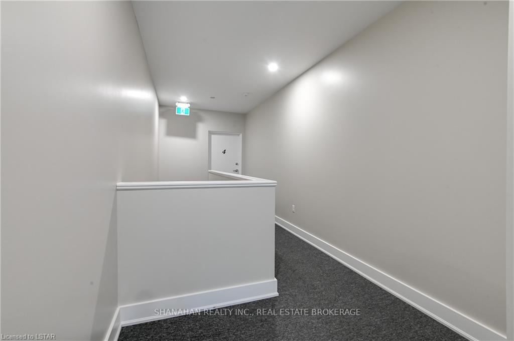 Photo 5 of Unit 4, 5303 Nauvoo Road, Warwick — HOMEH