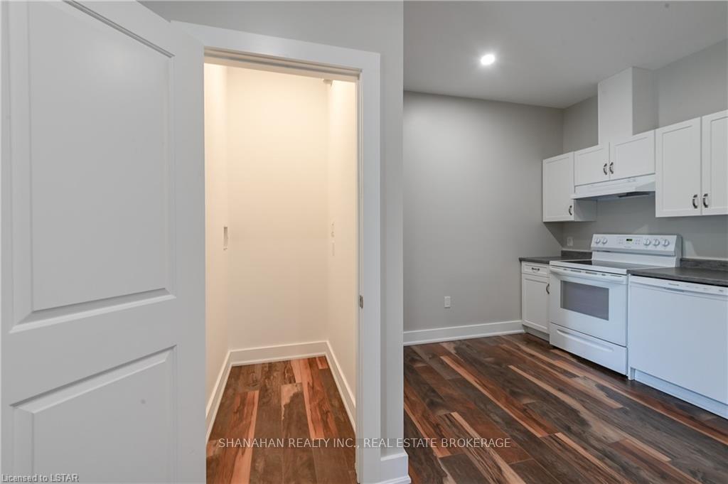 Photo 15 of Unit 4, 5303 Nauvoo Road, Warwick — HOMEH