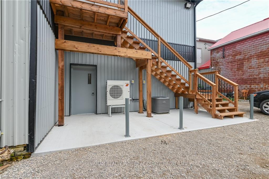Photo 21 of Unit 4, 5303 Nauvoo Road, Warwick — HOMEH
