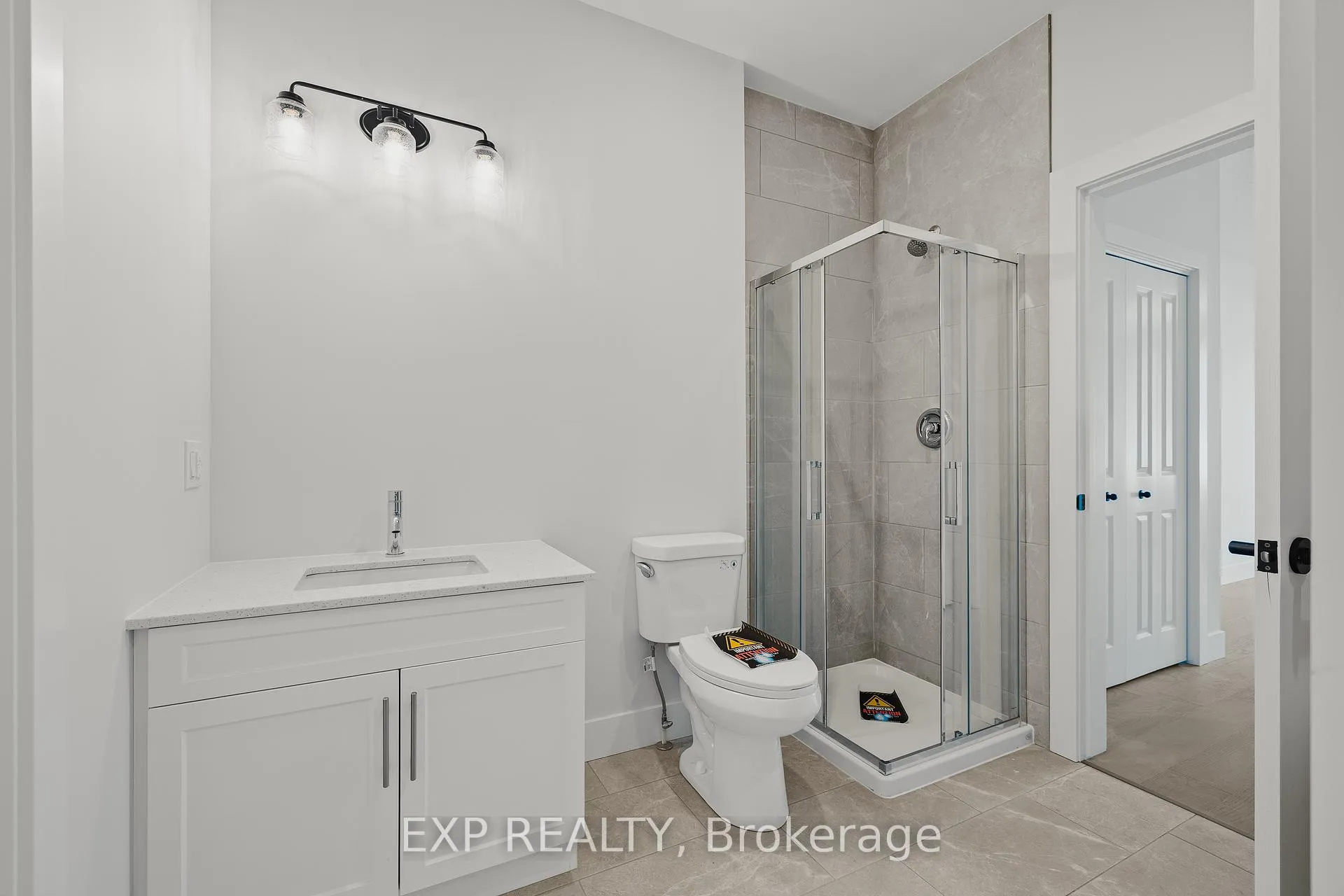 Photo 12 of Unit 203, 12 Washington Street, Norwich, Norwich Town — HOMEH