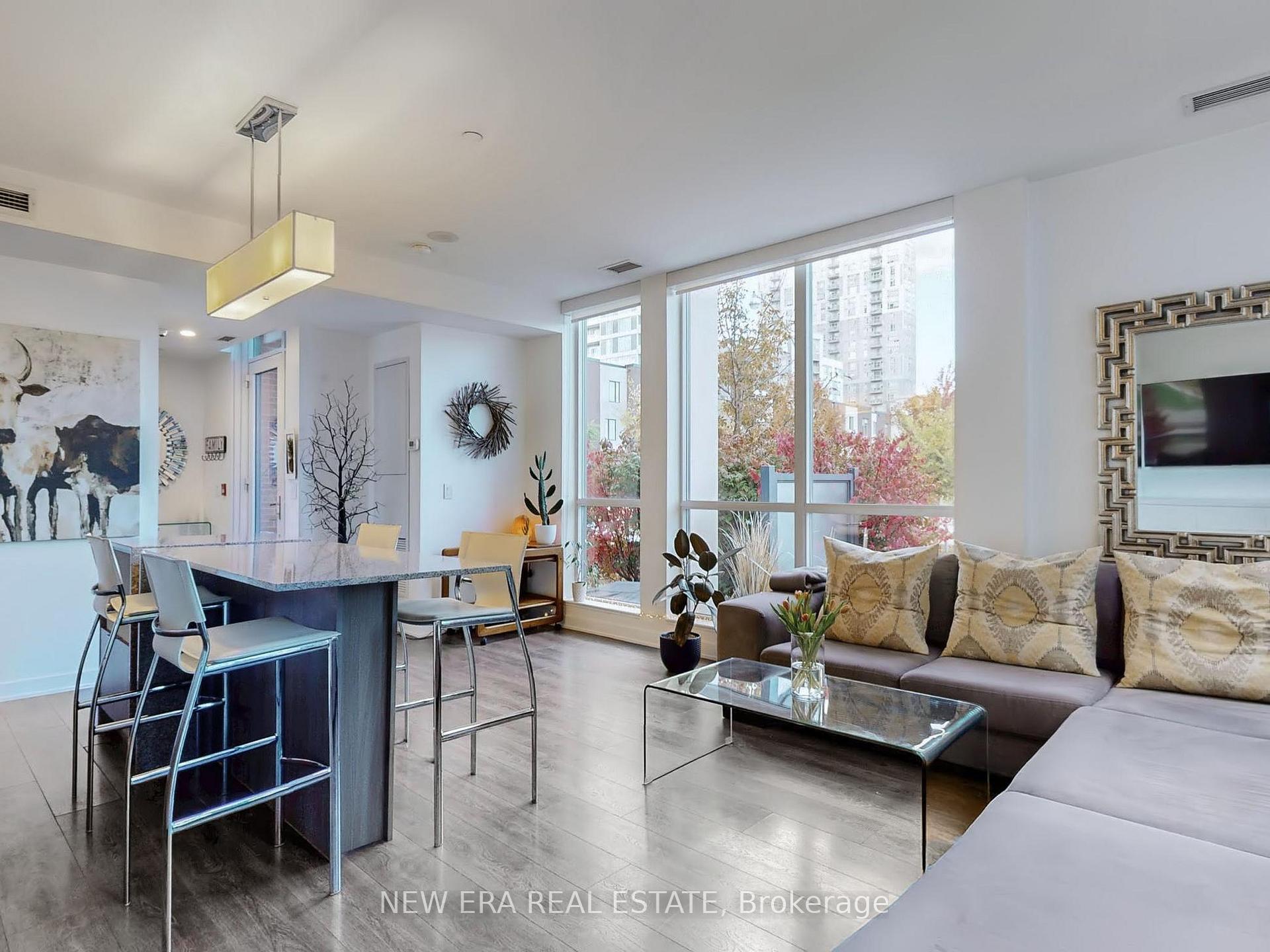 Photo 2 of 152 Sumach Street, Toronto, Regent Park — HOMEH