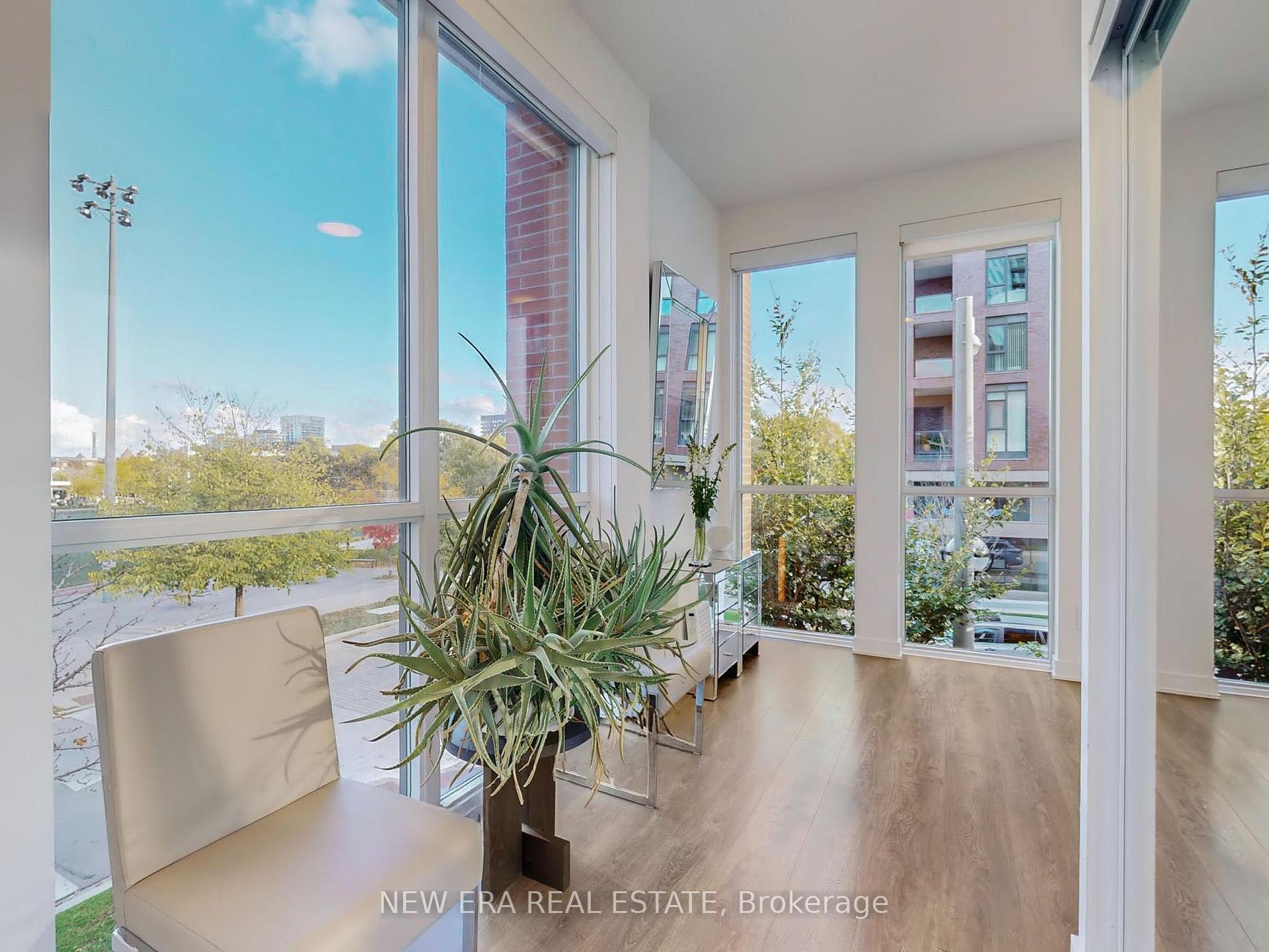 Photo 8 of 152 Sumach Street, Toronto, Regent Park — HOMEH