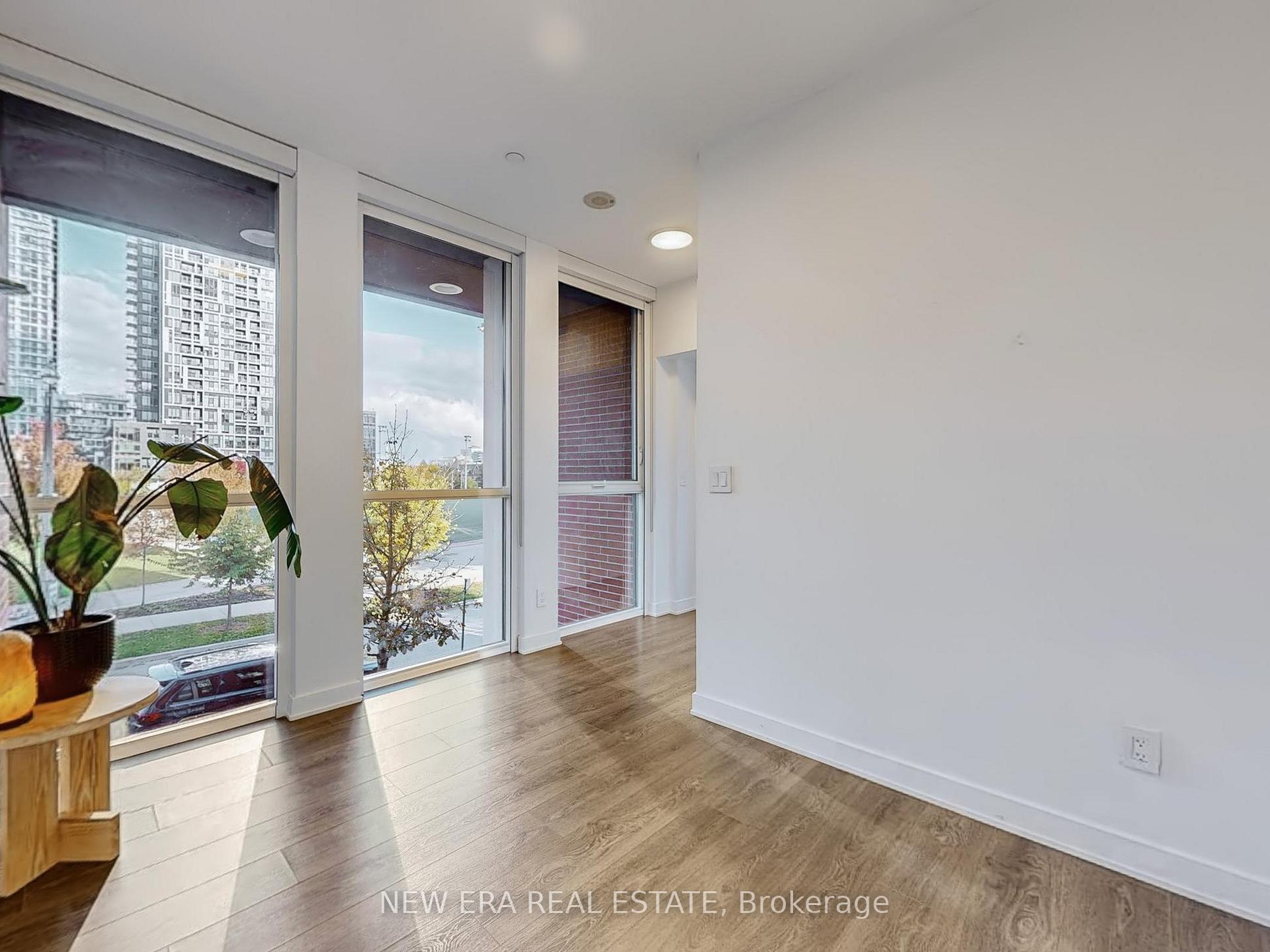 Photo 11 of 152 Sumach Street, Toronto, Regent Park — HOMEH