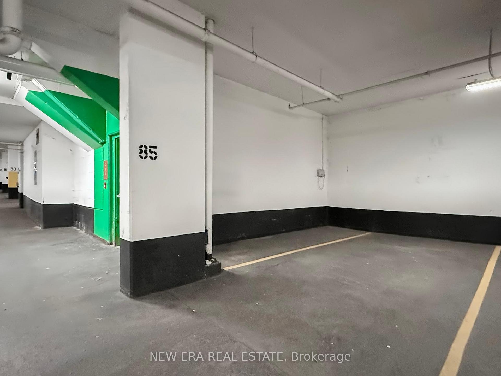 Photo 14 of 152 Sumach Street, Toronto, Regent Park — HOMEH
