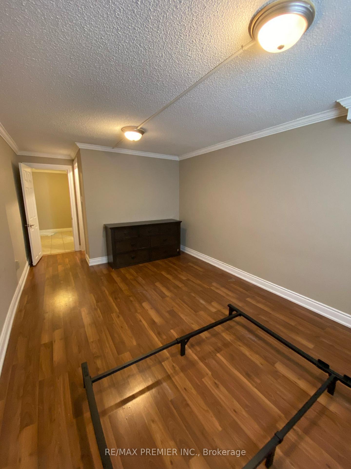 Photo 7 of Unit Lower, 95 Daphne Crescent, Barrie, Cundles East — HOMEH