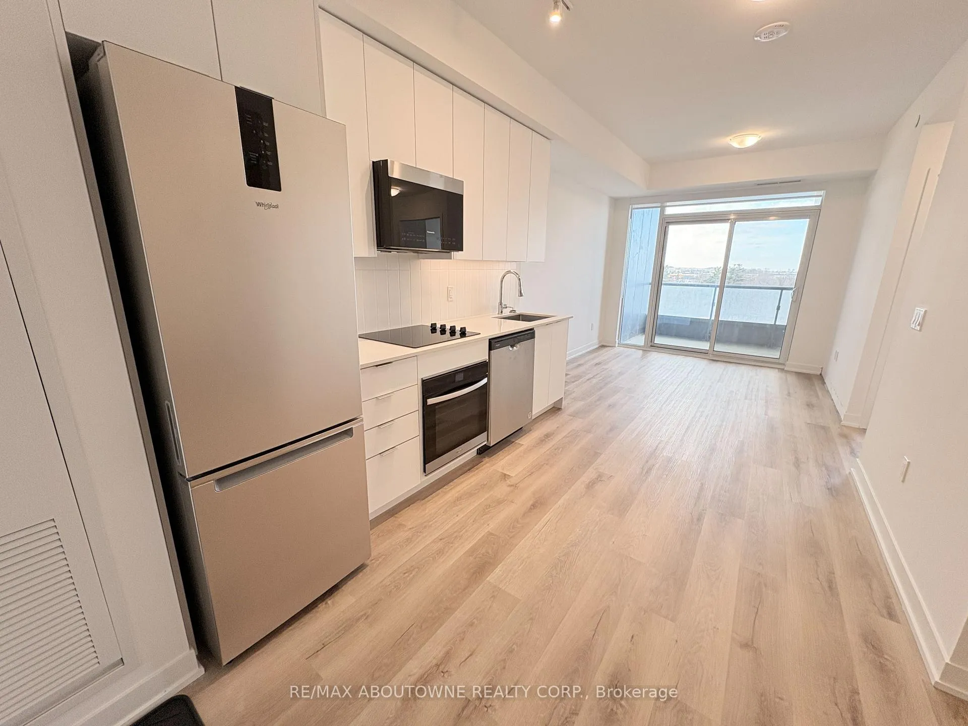 Photo 2 of Unit 706, 474 Caldari Road, Vaughan, Vellore Village — HOMEH