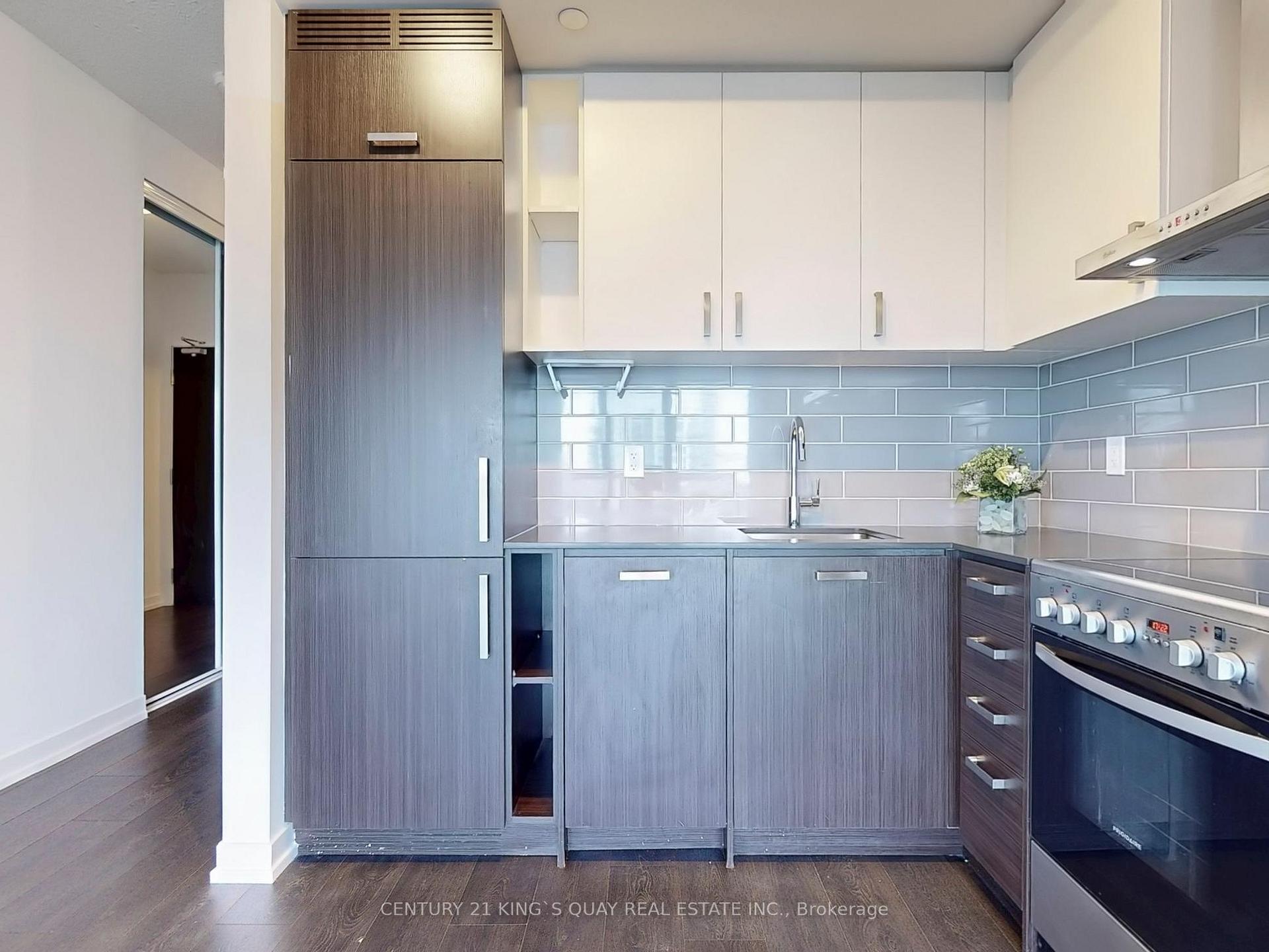 Photo 10 of Unit 3307, 125 Redpath Avenue, Toronto, Mount Pleasant West — HOMEH