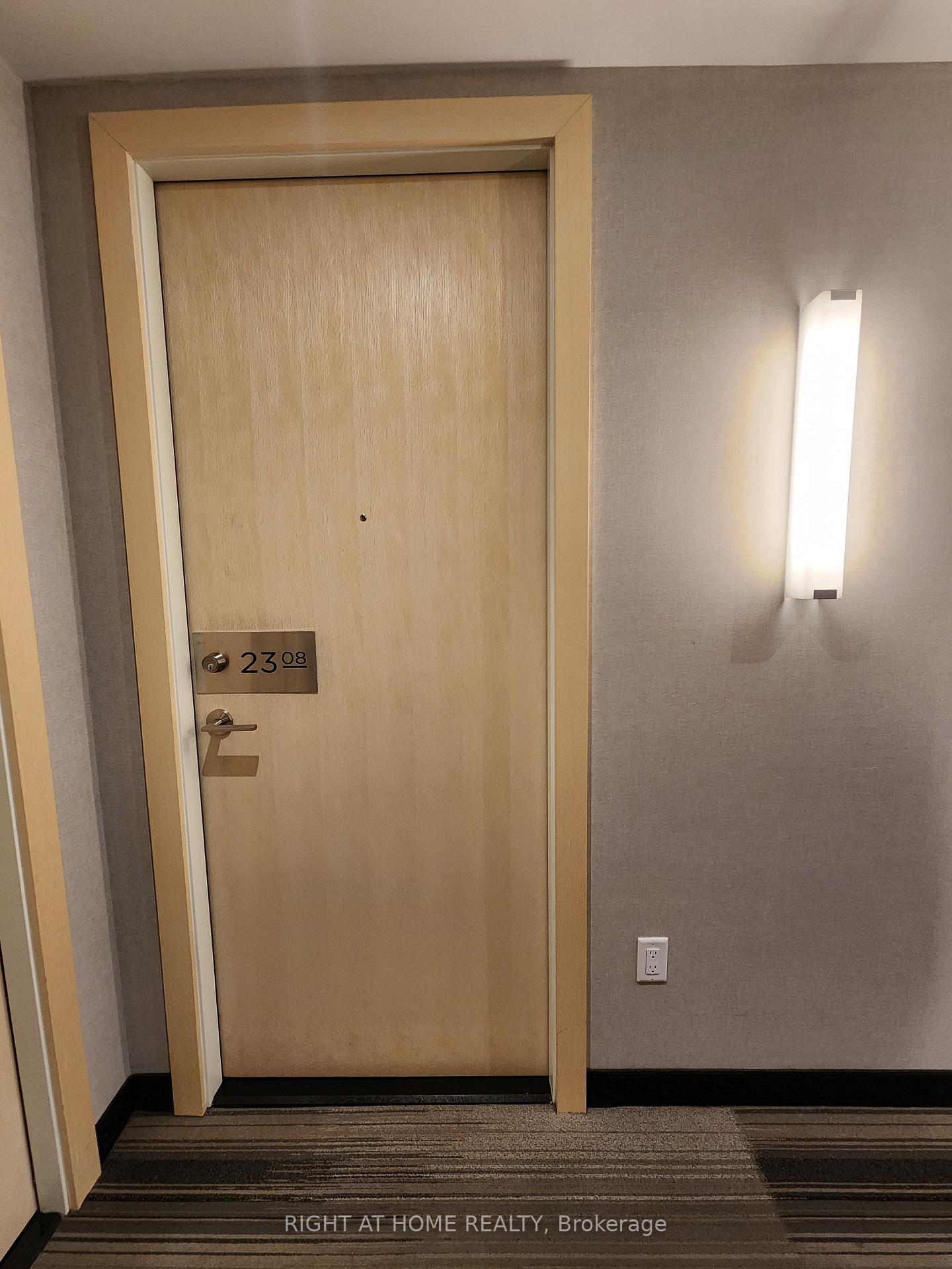 Photo 7 of Unit 2308, 30 Roehampton Avenue, Toronto, Mount Pleasant West — HOMEH