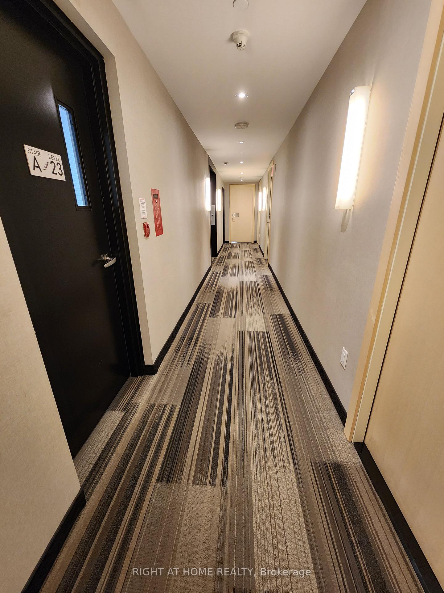 Photo 9 of Unit 2308, 30 Roehampton Avenue, Toronto, Mount Pleasant West — HOMEH
