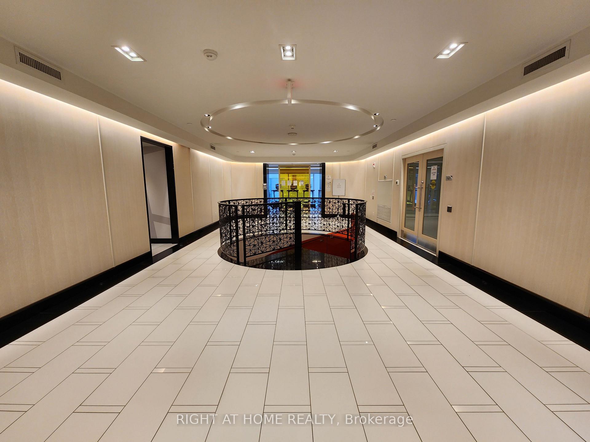 Photo 16 of Unit 2308, 30 Roehampton Avenue, Toronto, Mount Pleasant West — HOMEH