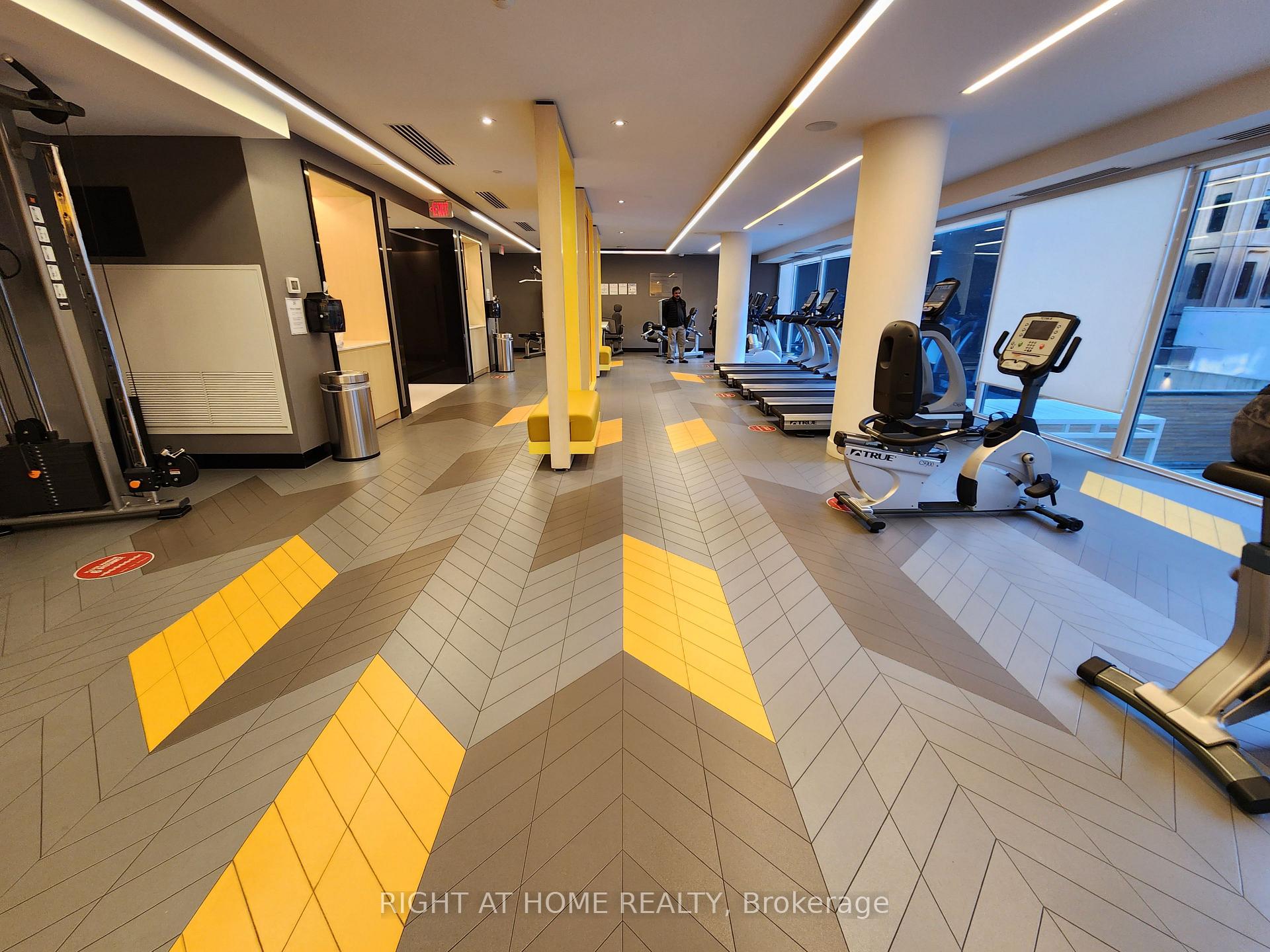 Photo 19 of Unit 2308, 30 Roehampton Avenue, Toronto, Mount Pleasant West — HOMEH