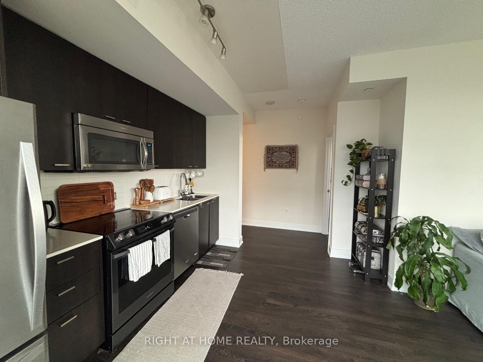 Photo 37 of Unit 2308, 30 Roehampton Avenue, Toronto, Mount Pleasant West — HOMEH
