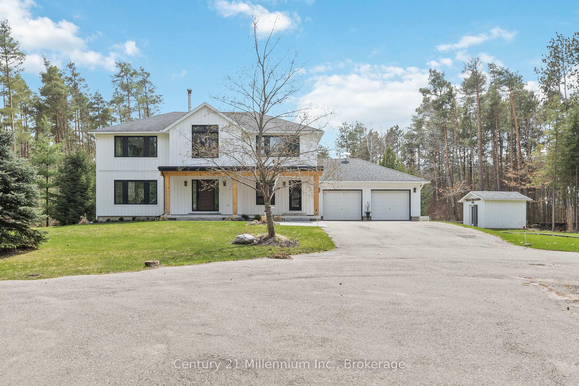 Photo 1 of 7169 36/37 Nottawasaga Side Road, Clearview, Nottawa — HOMEH