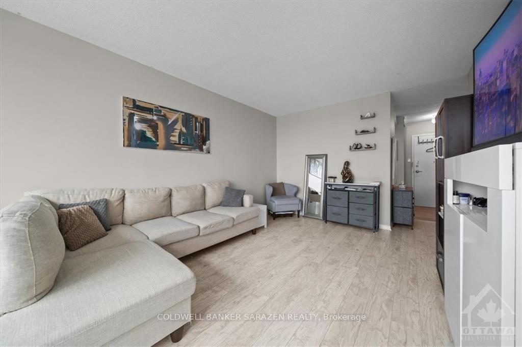 Photo 11 of Unit PH4, 555 Brittany Drive, Ottawa, Viscount Alexander Park — HOMEH