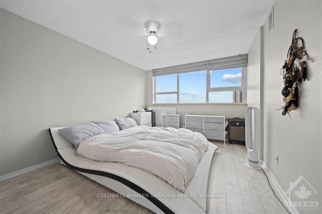 Photo 12 of Unit PH4, 555 Brittany Drive, Ottawa, Viscount Alexander Park — HOMEH