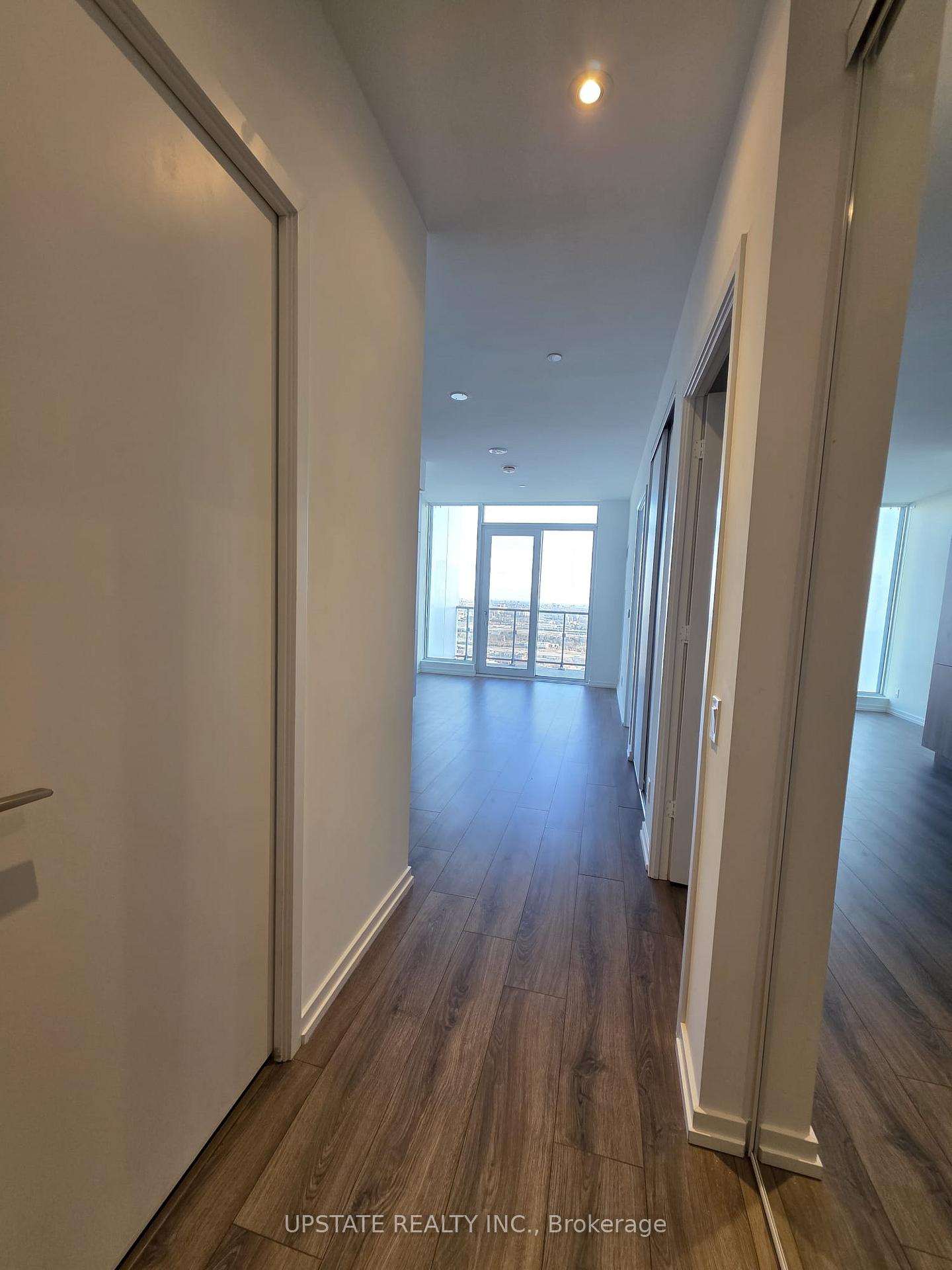Photo 4 of Unit PH08, 1000 Portage Parkway, Vaughan, Vaughan Corporate Centre — HOMEH