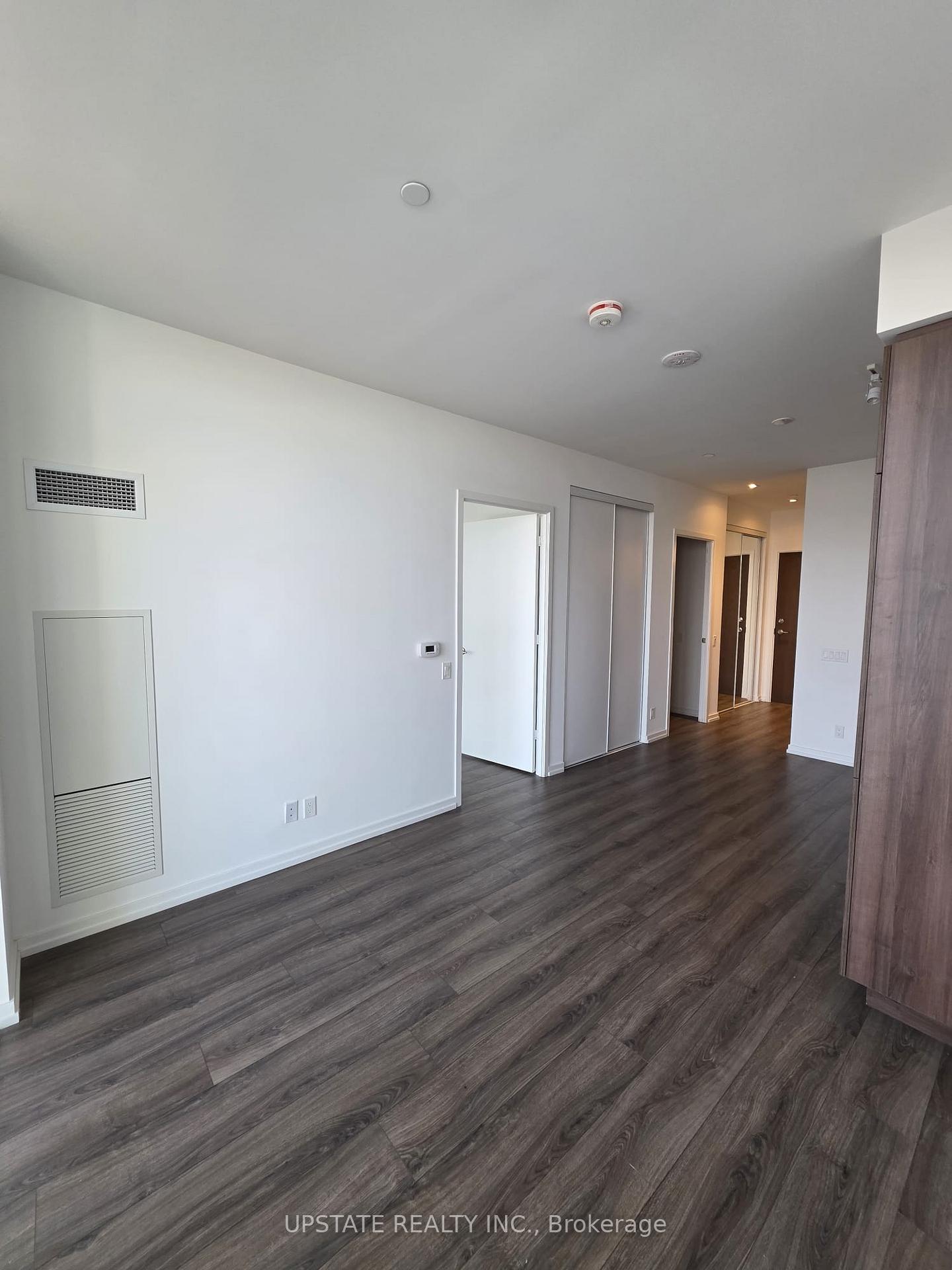 Photo 6 of Unit PH08, 1000 Portage Parkway, Vaughan, Vaughan Corporate Centre — HOMEH
