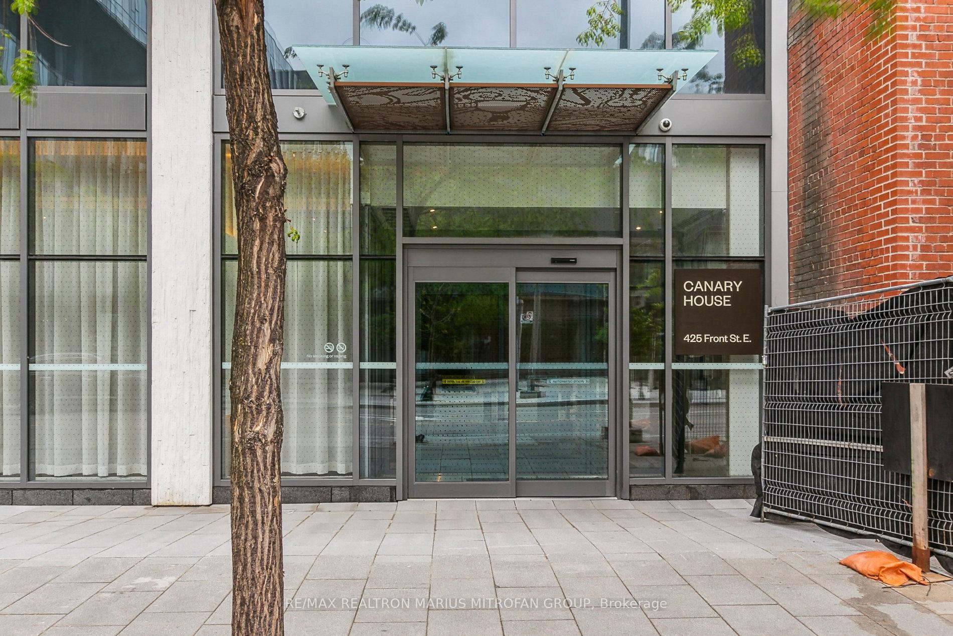 Photo 2 of Unit 715, 425 Front Street E, Toronto, Waterfront Communities — HOMEH