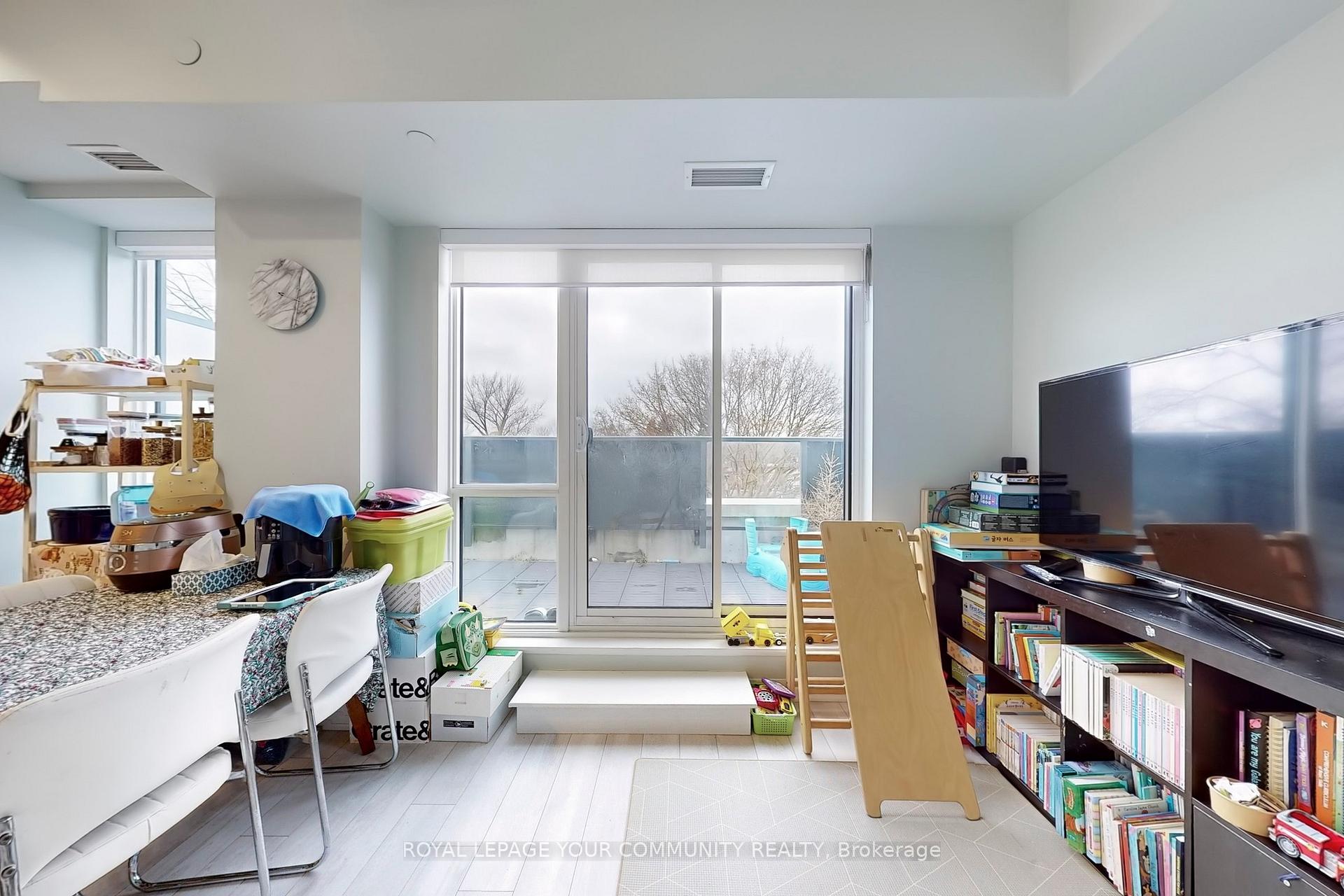 Photo 5 of Unit 502, 1630 Queen Street E, Toronto, Woodbine Corridor — HOMEH