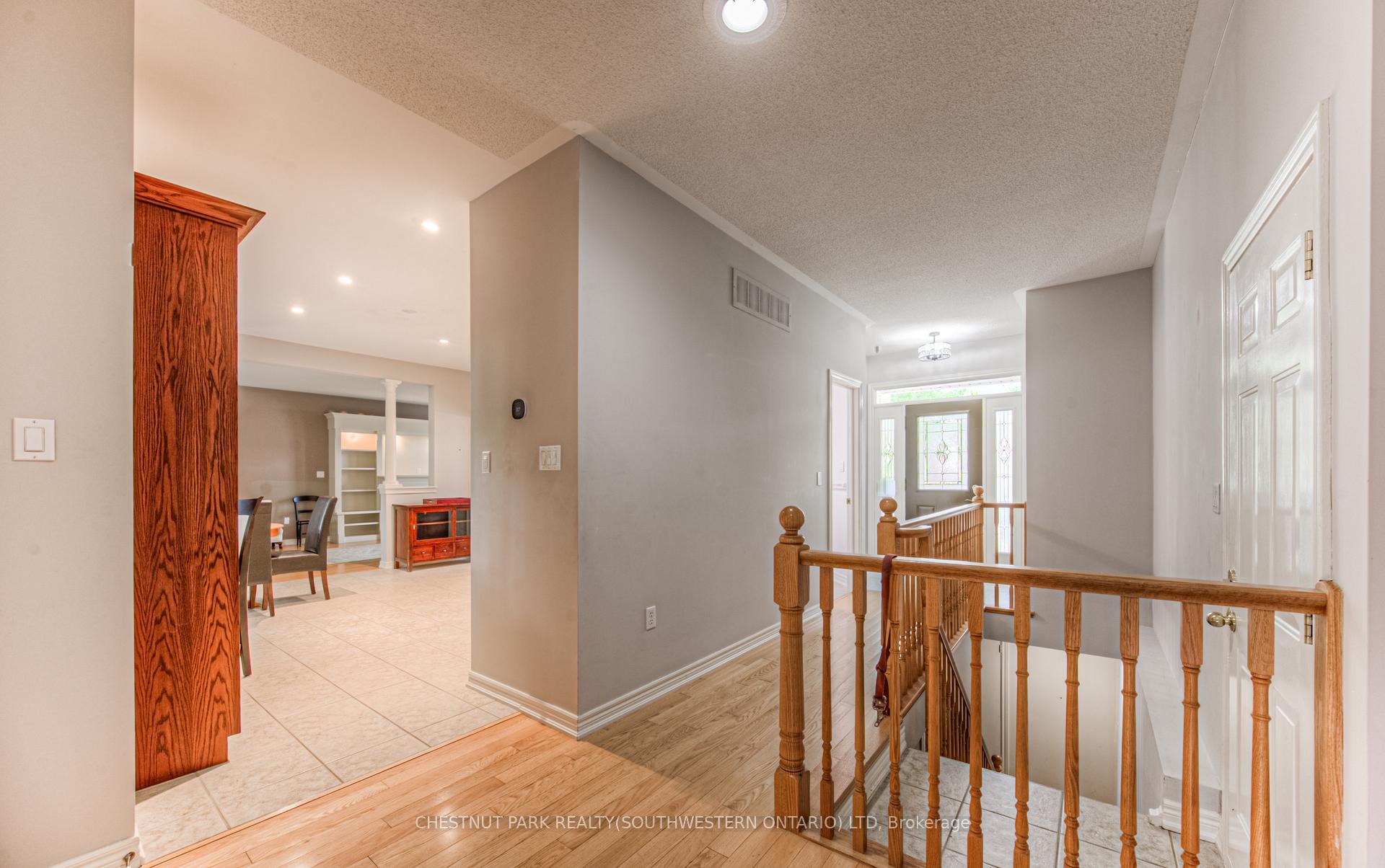 Photo 6 of Unit 19, 100 Idle Creek Drive, Kitchener, Idlewood — HOMEH