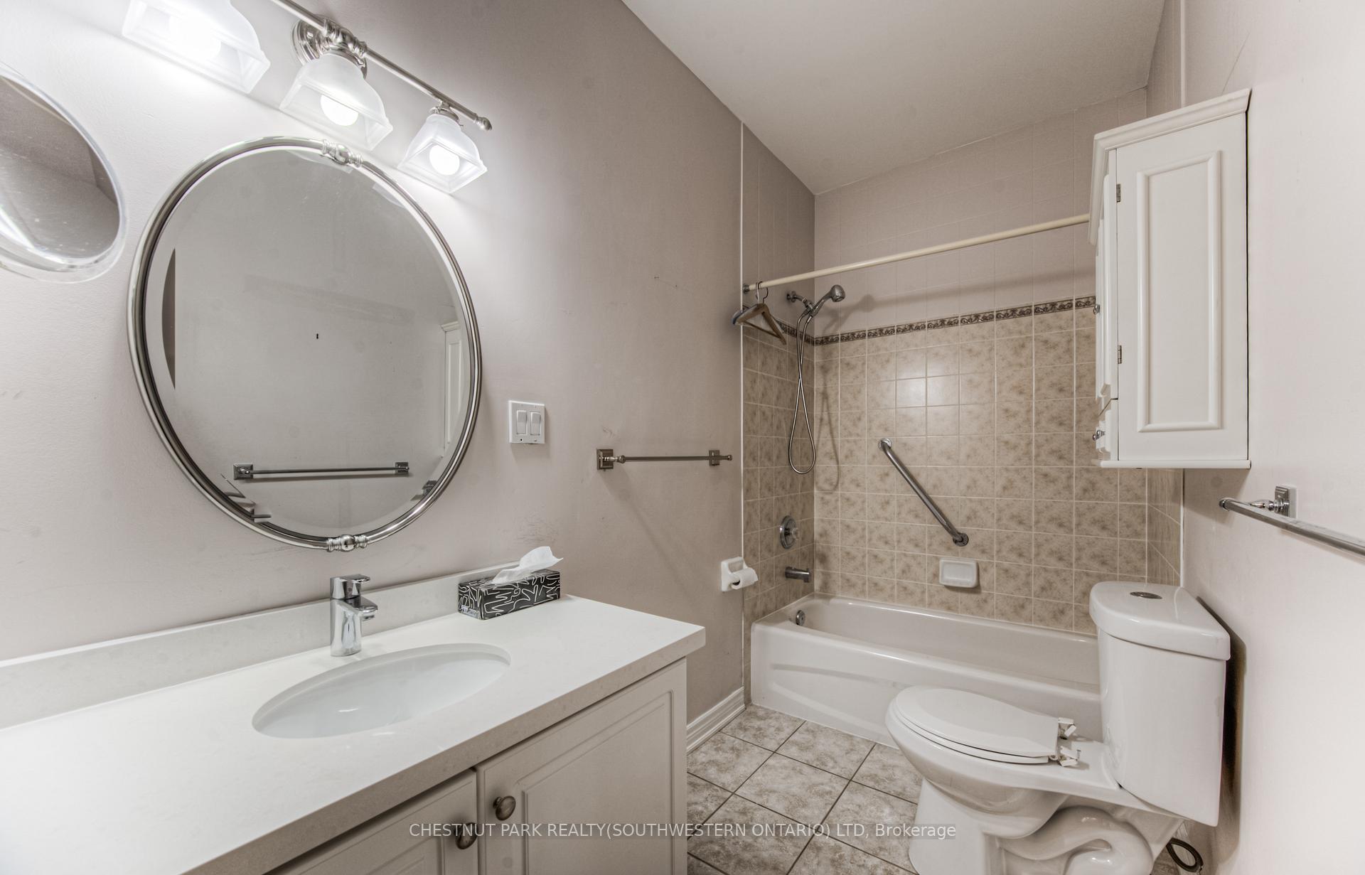 Photo 11 of Unit 19, 100 Idle Creek Drive, Kitchener, Idlewood — HOMEH