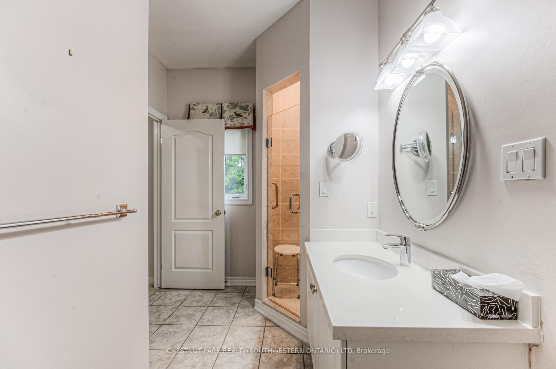 Photo 12 of Unit 19, 100 Idle Creek Drive, Kitchener, Idlewood — HOMEH