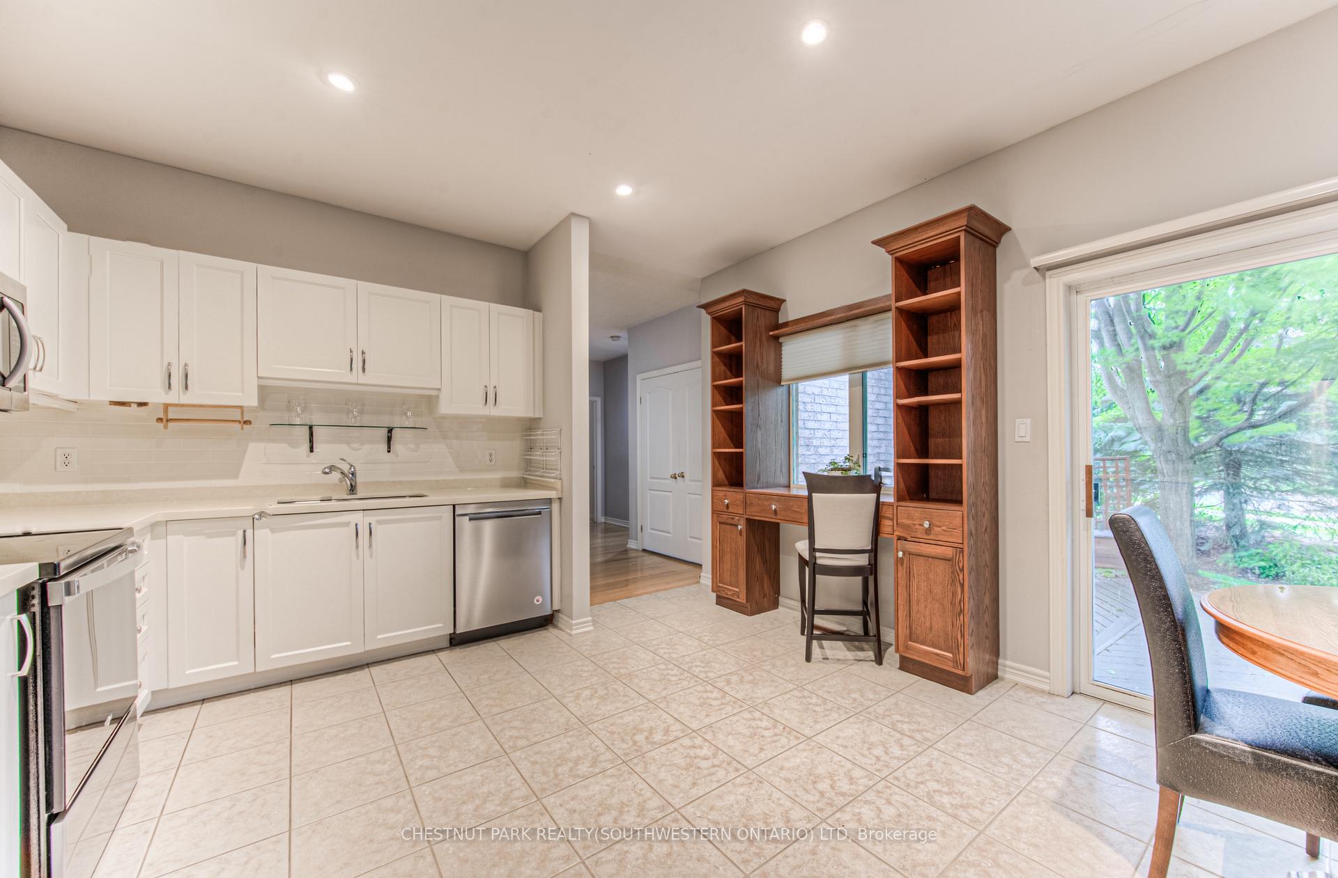 Photo 17 of Unit 19, 100 Idle Creek Drive, Kitchener, Idlewood — HOMEH