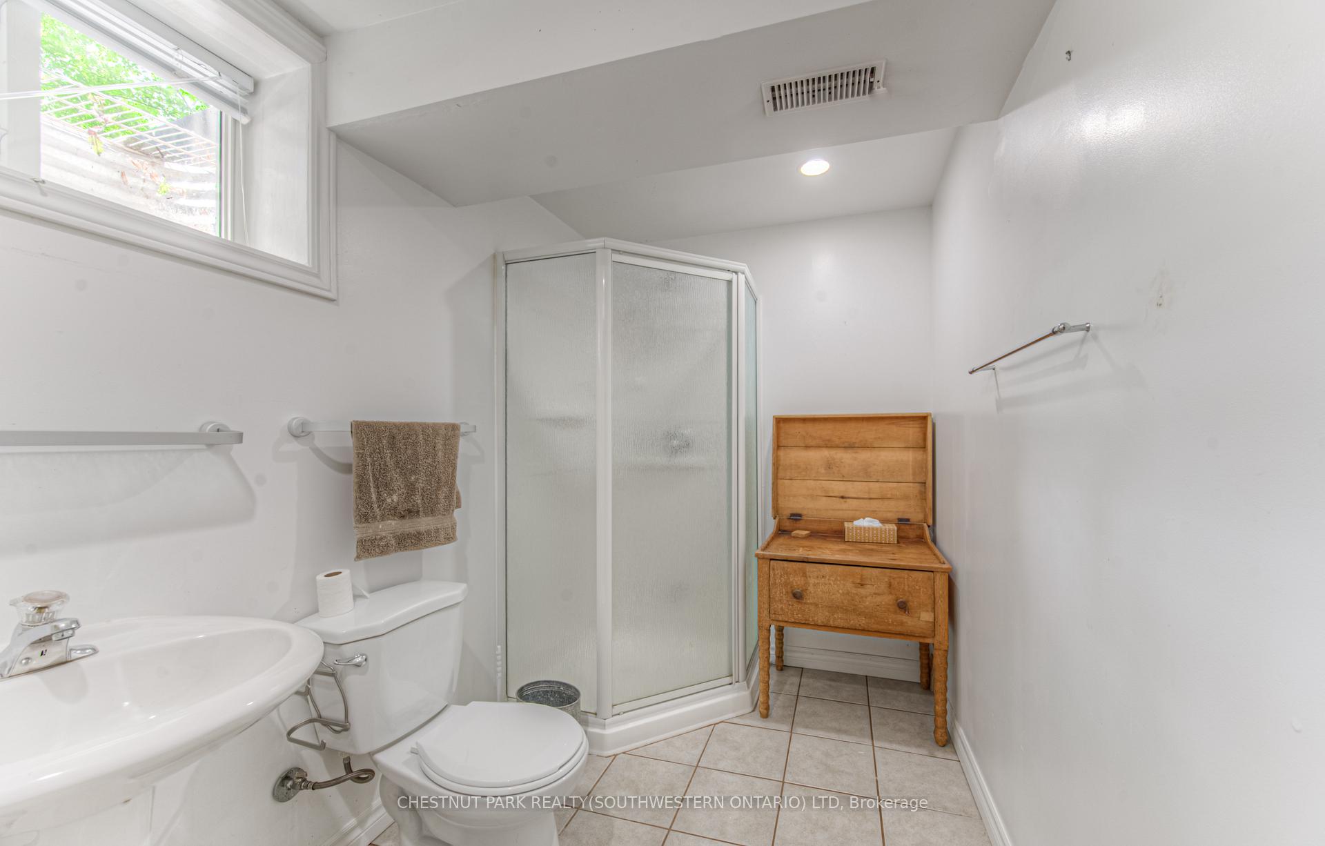 Photo 36 of Unit 19, 100 Idle Creek Drive, Kitchener, Idlewood — HOMEH