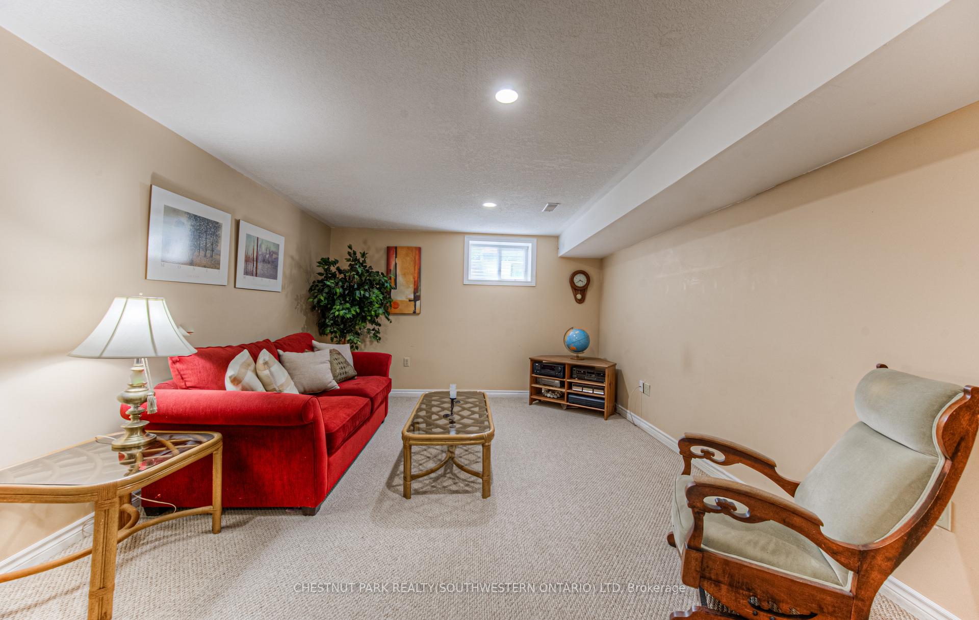 Photo 38 of Unit 19, 100 Idle Creek Drive, Kitchener, Idlewood — HOMEH