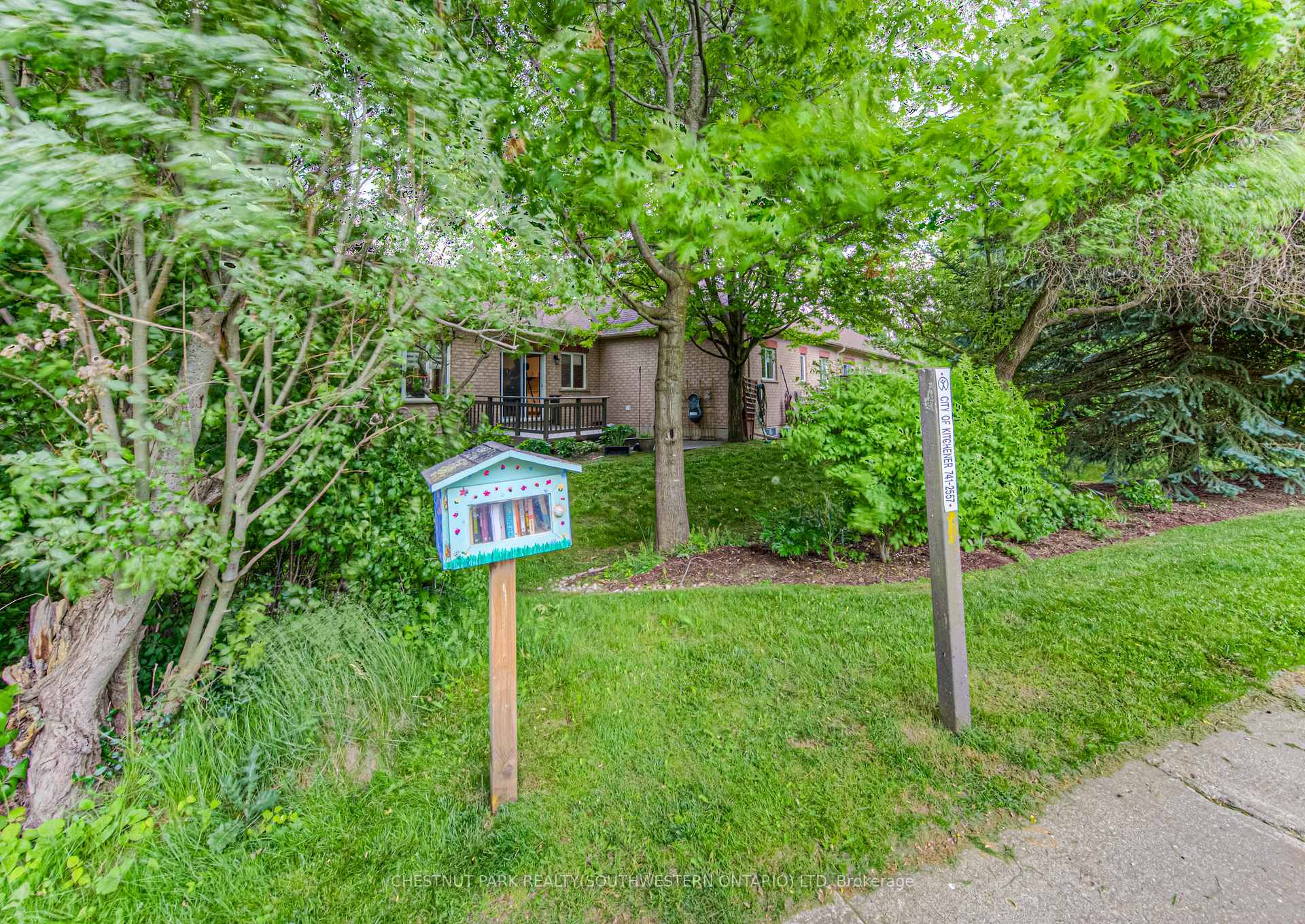Photo 44 of Unit 19, 100 Idle Creek Drive, Kitchener, Idlewood — HOMEH