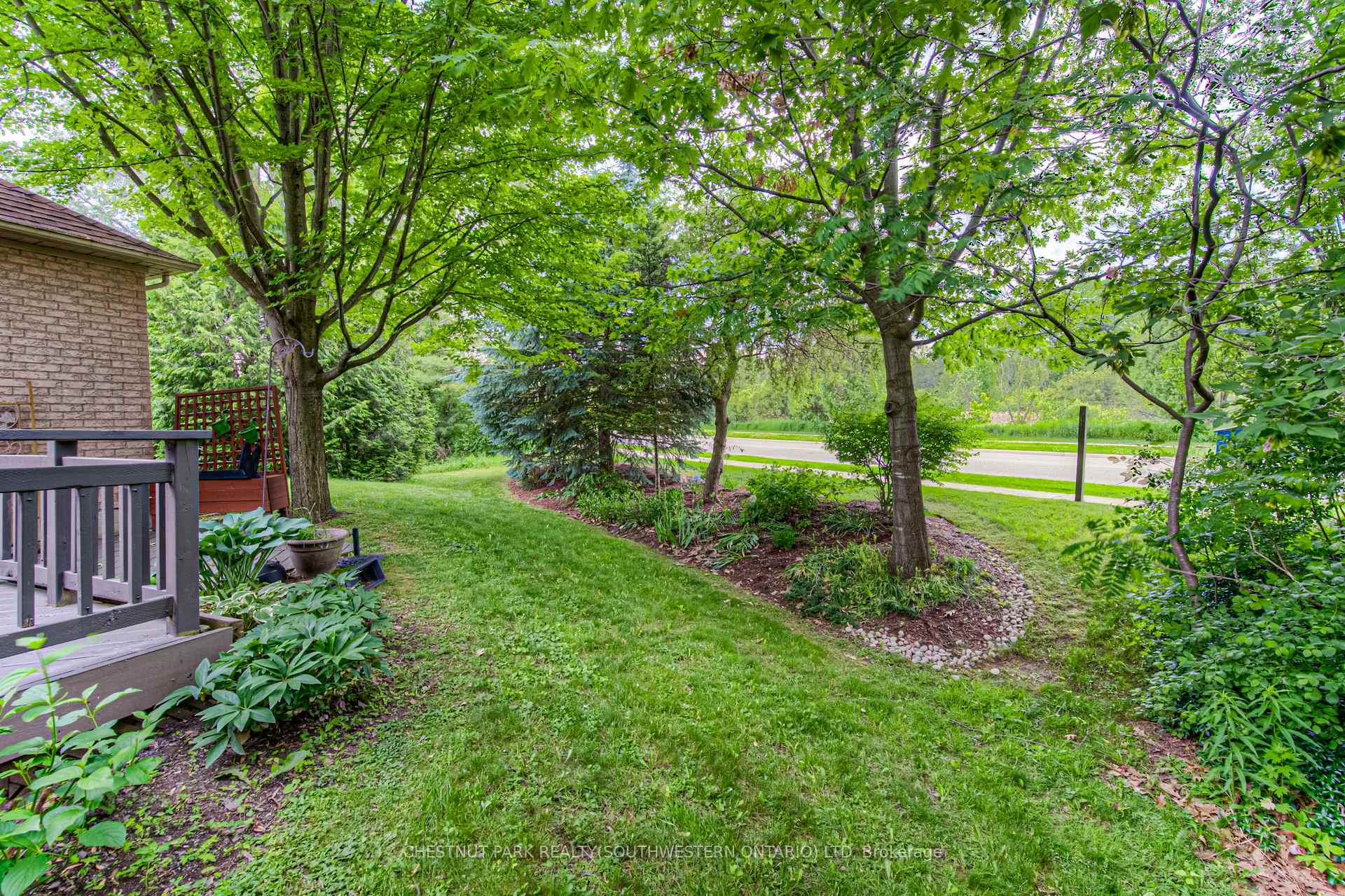 Photo 46 of Unit 19, 100 Idle Creek Drive, Kitchener, Idlewood — HOMEH