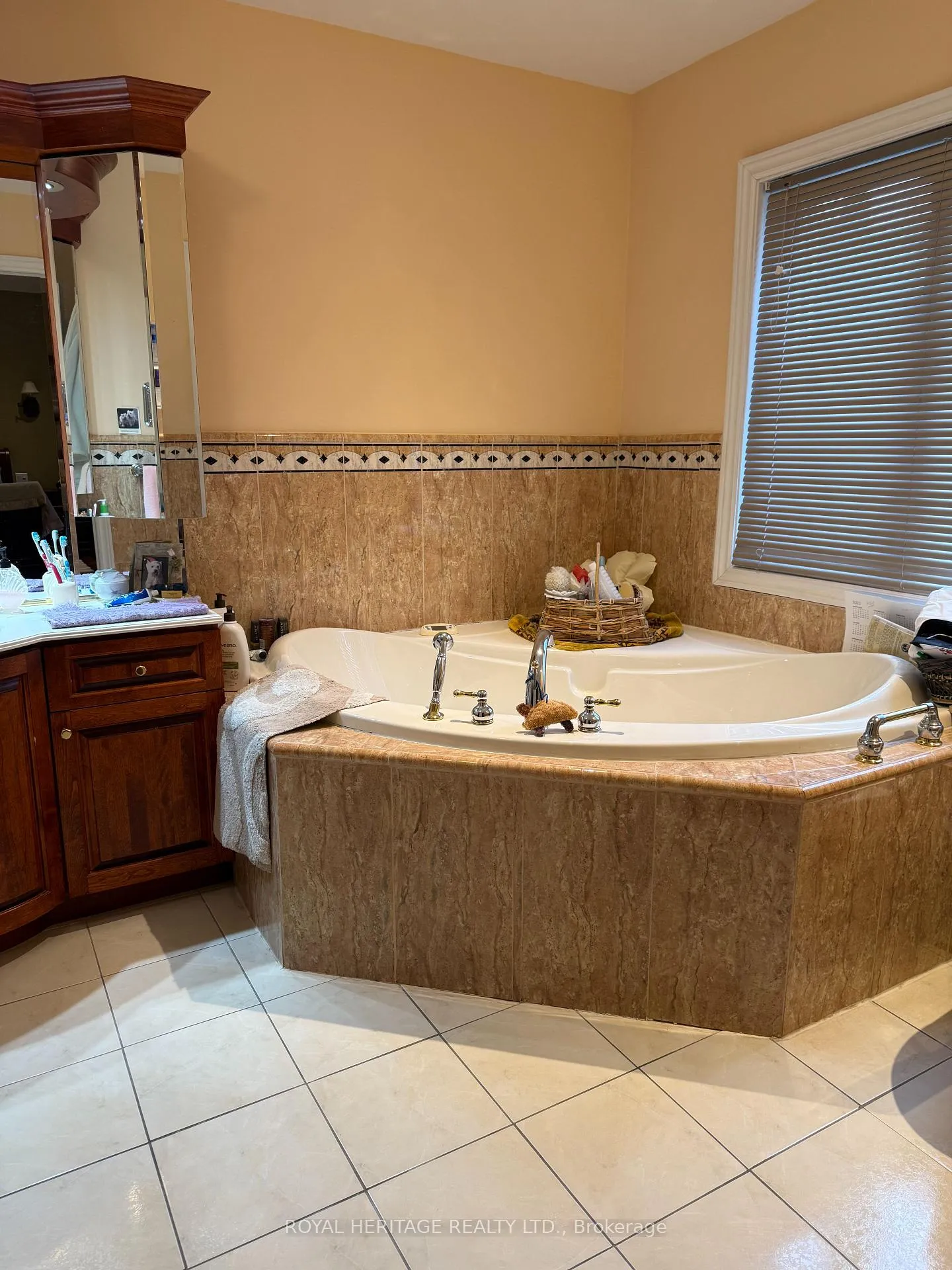 Photo 7 of 527 Rougemount Drive, Pickering, Rosebank — HOMEH