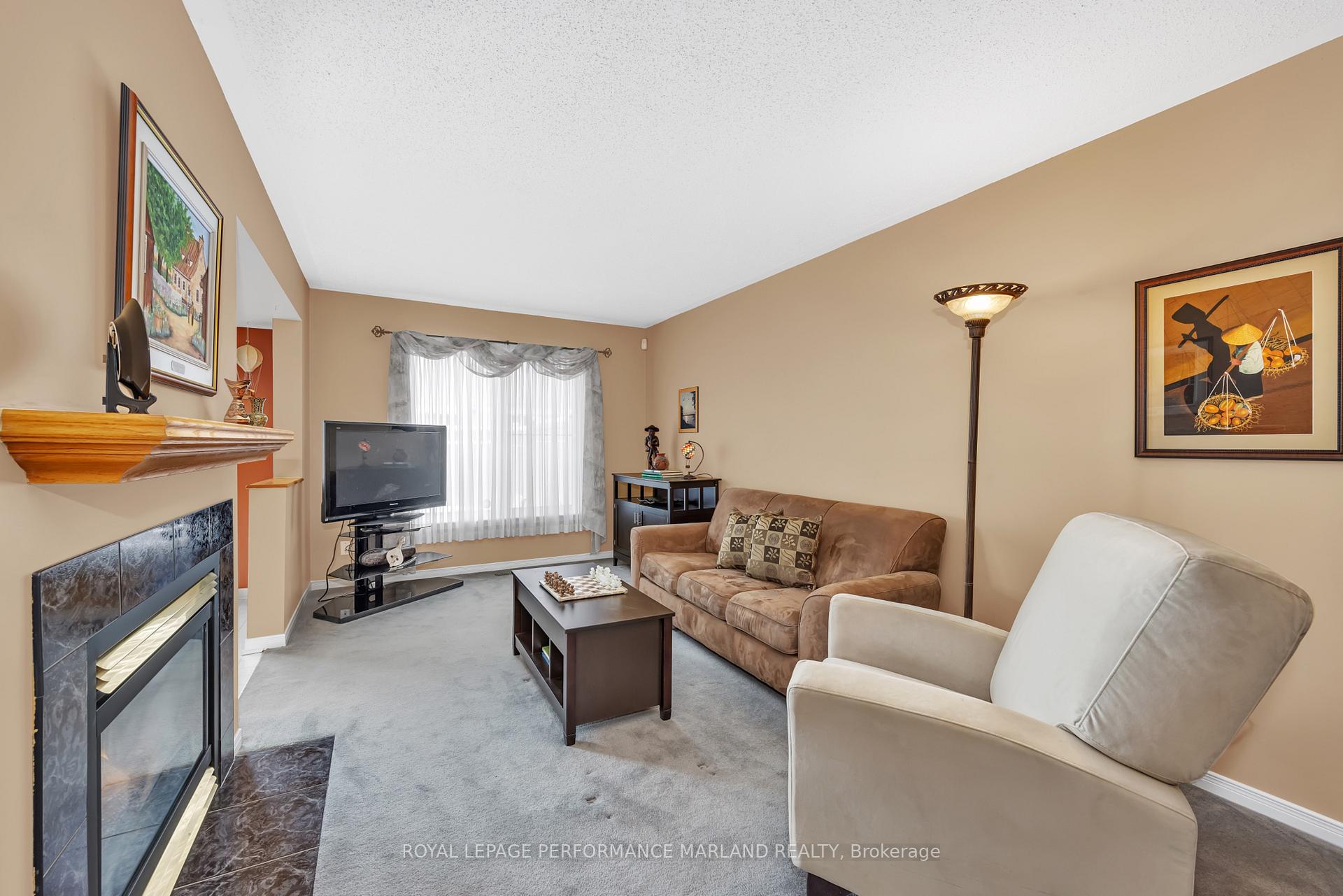 Photo 2 of 1721 Jobin Crescent, Ottawa, Carson Grove — HOMEH