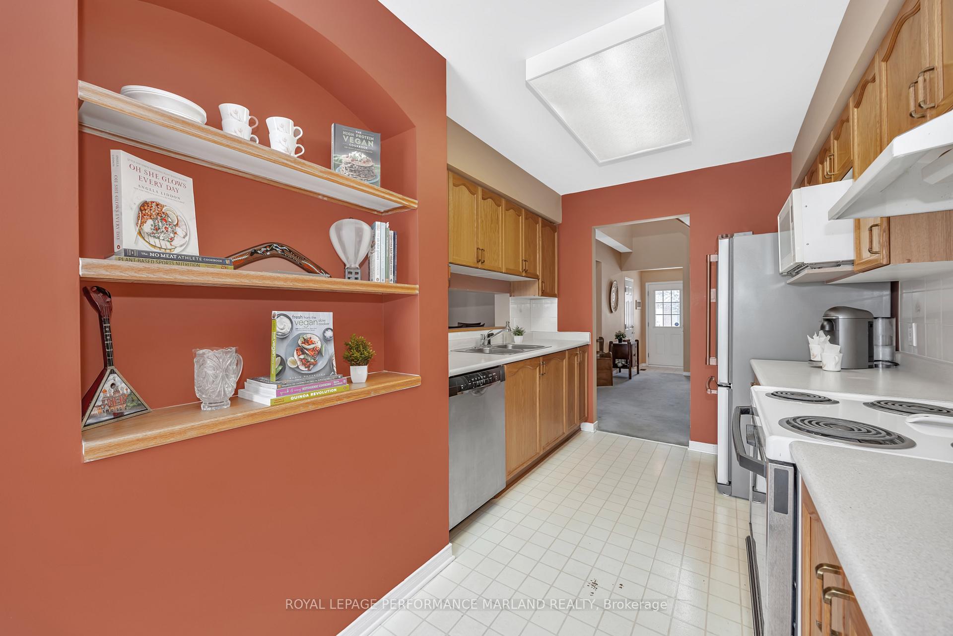 Photo 5 of 1721 Jobin Crescent, Ottawa, Carson Grove — HOMEH
