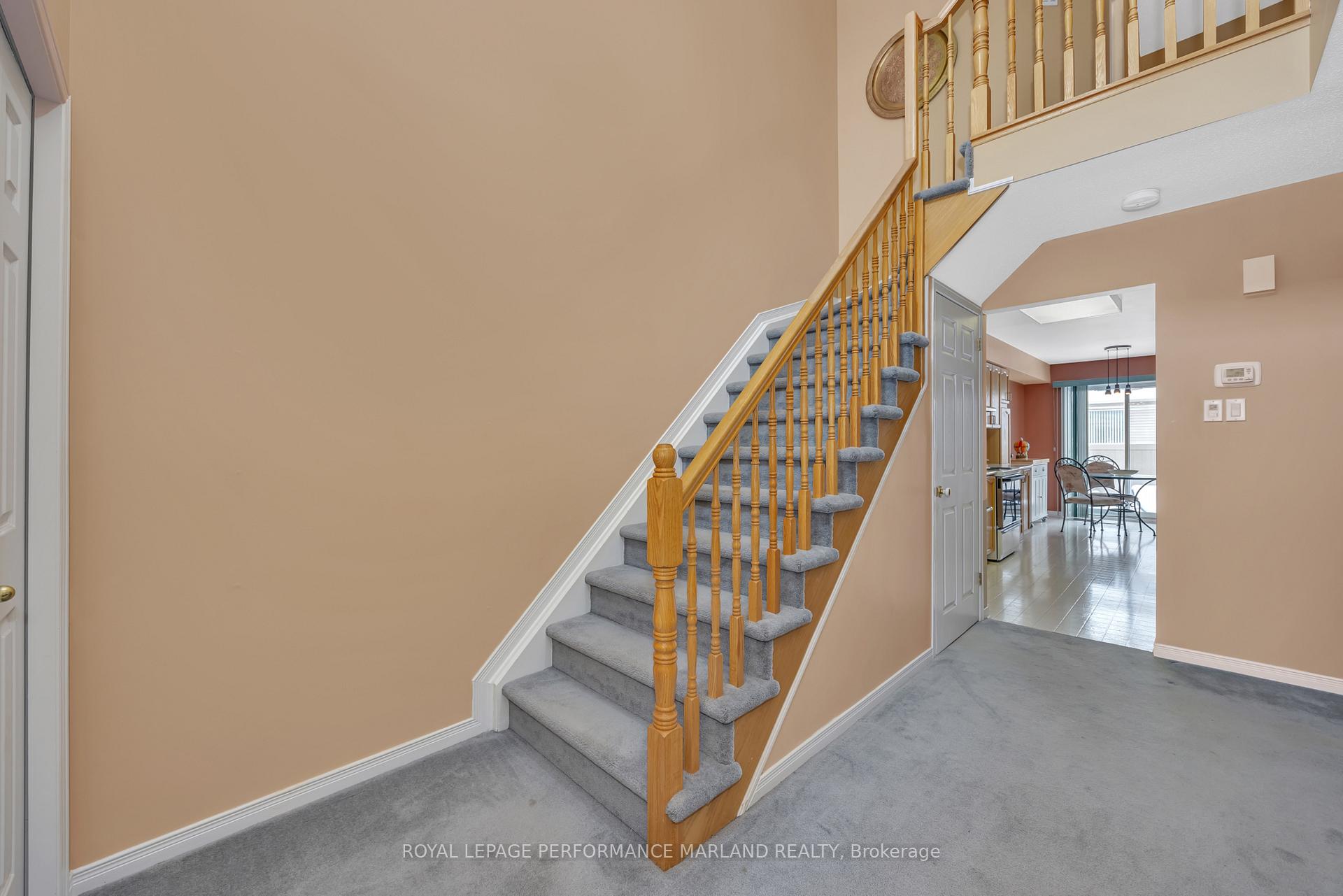 Photo 14 of 1721 Jobin Crescent, Ottawa, Carson Grove — HOMEH