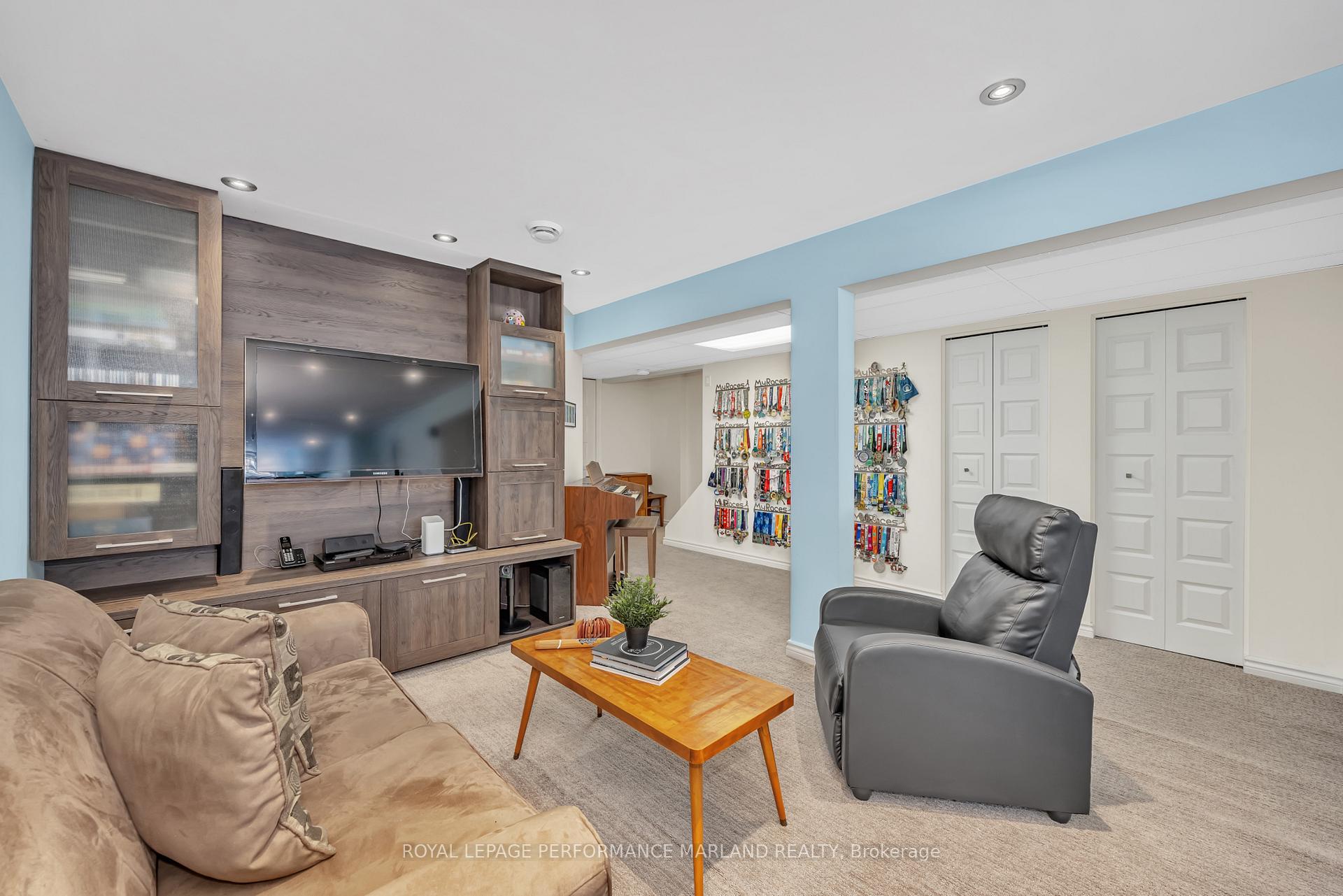 Photo 13 of 1721 Jobin Crescent, Ottawa, Carson Grove — HOMEH