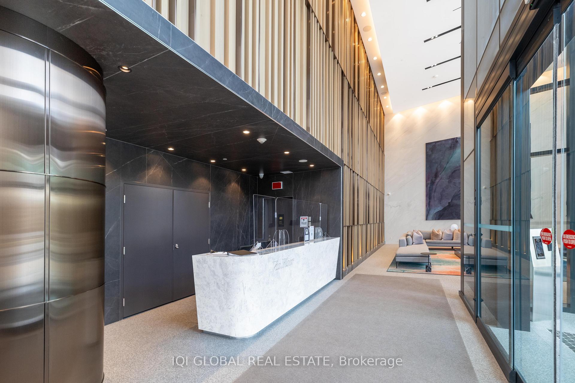 Photo 5 of Unit 922, 585 Bloor Street E, Toronto, North St. James Town — HOMEH